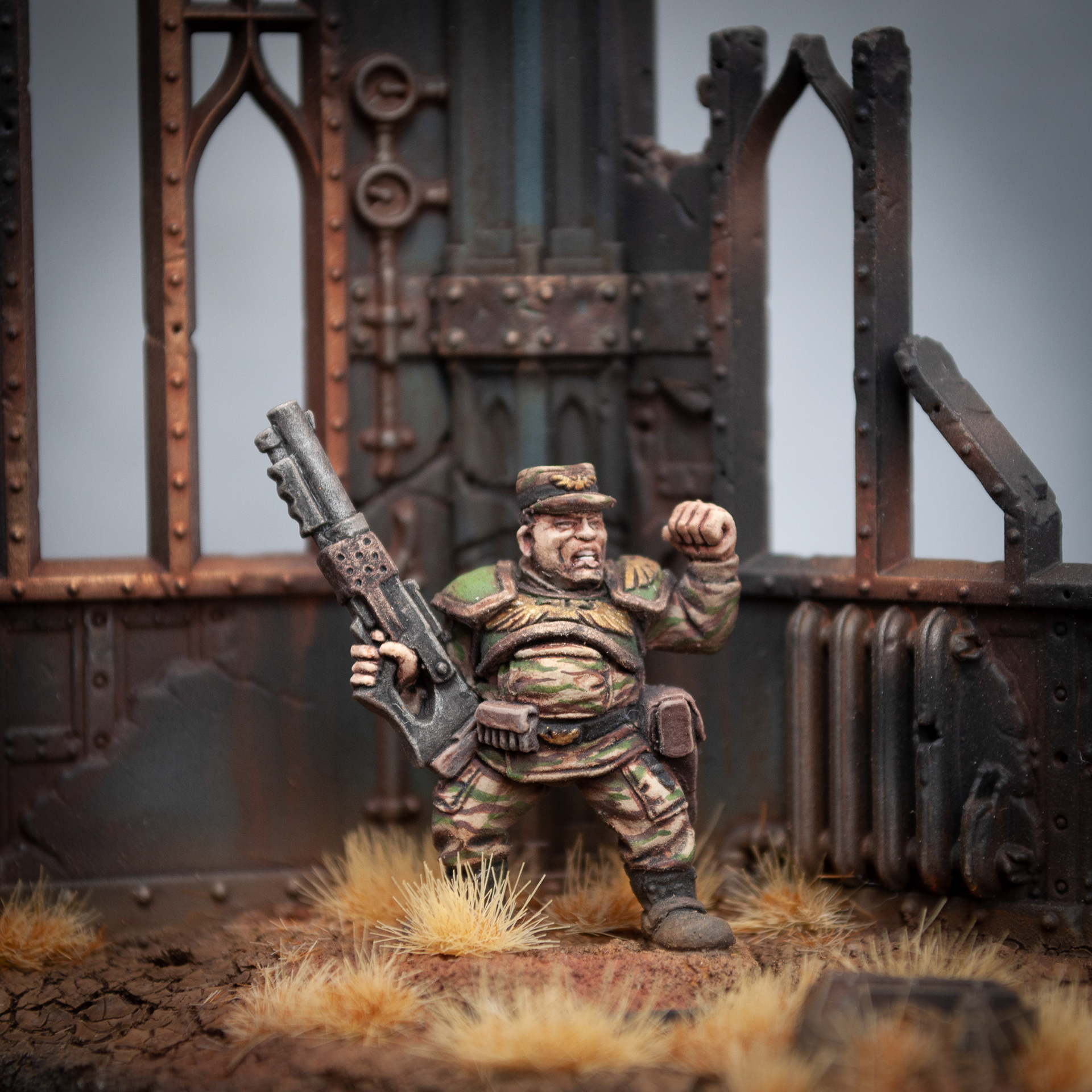 Ainur Character Standard plus diorama - OOP Rogue Trader Guardsman