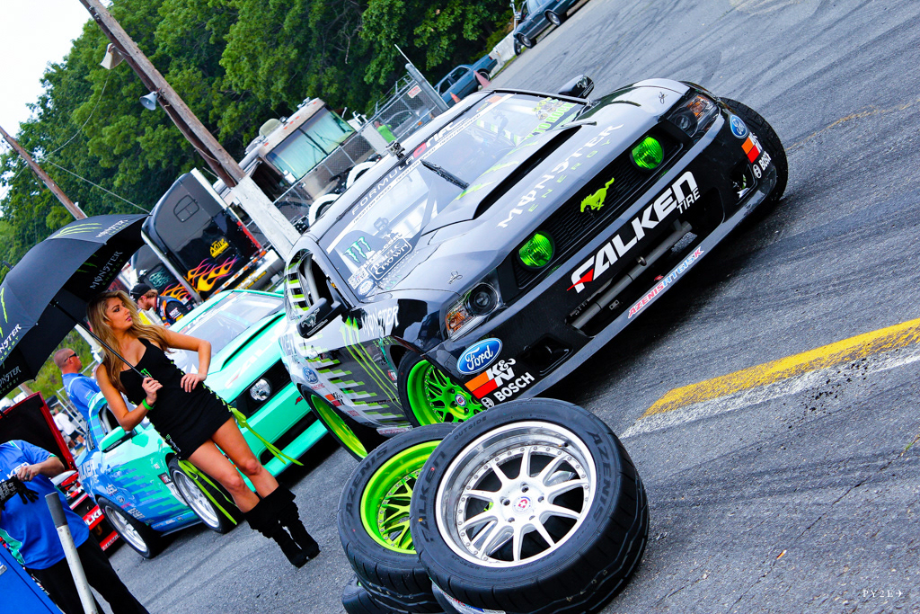 2011 Ford Mustang "Monster Energy"