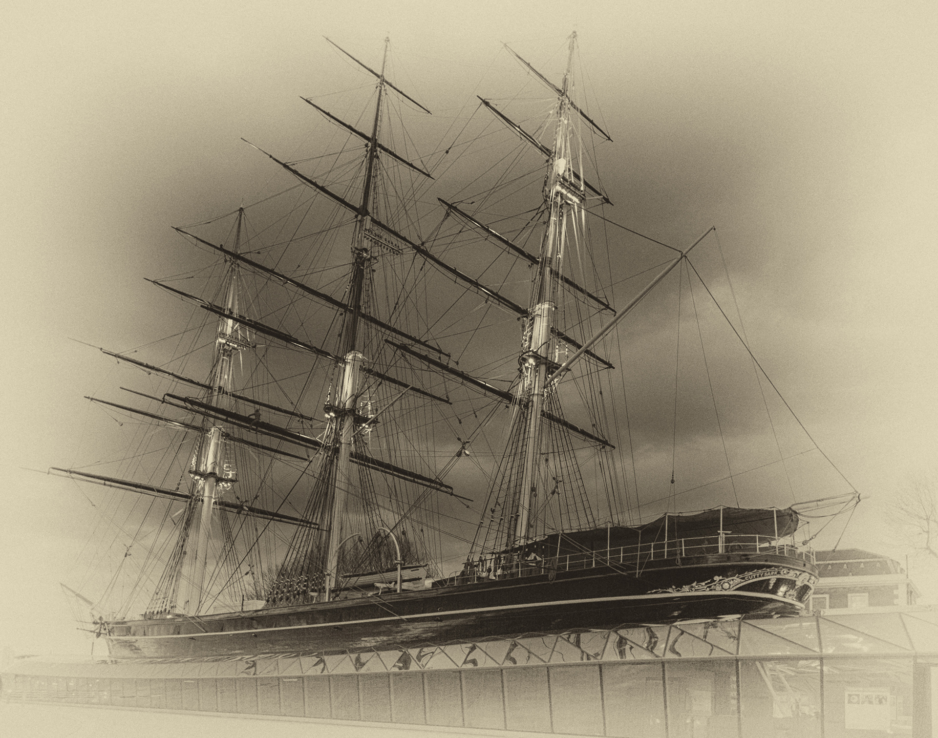Cutty Sark London, Fotobagaluten