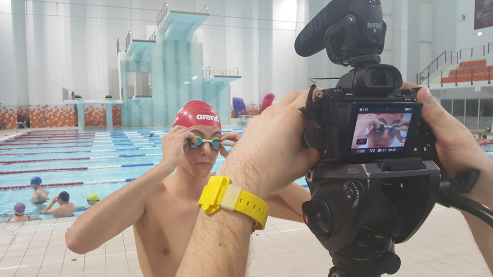 Recording Patryk Pawlaczyk on a swiming pool. (photo by Czarek Tomalak)