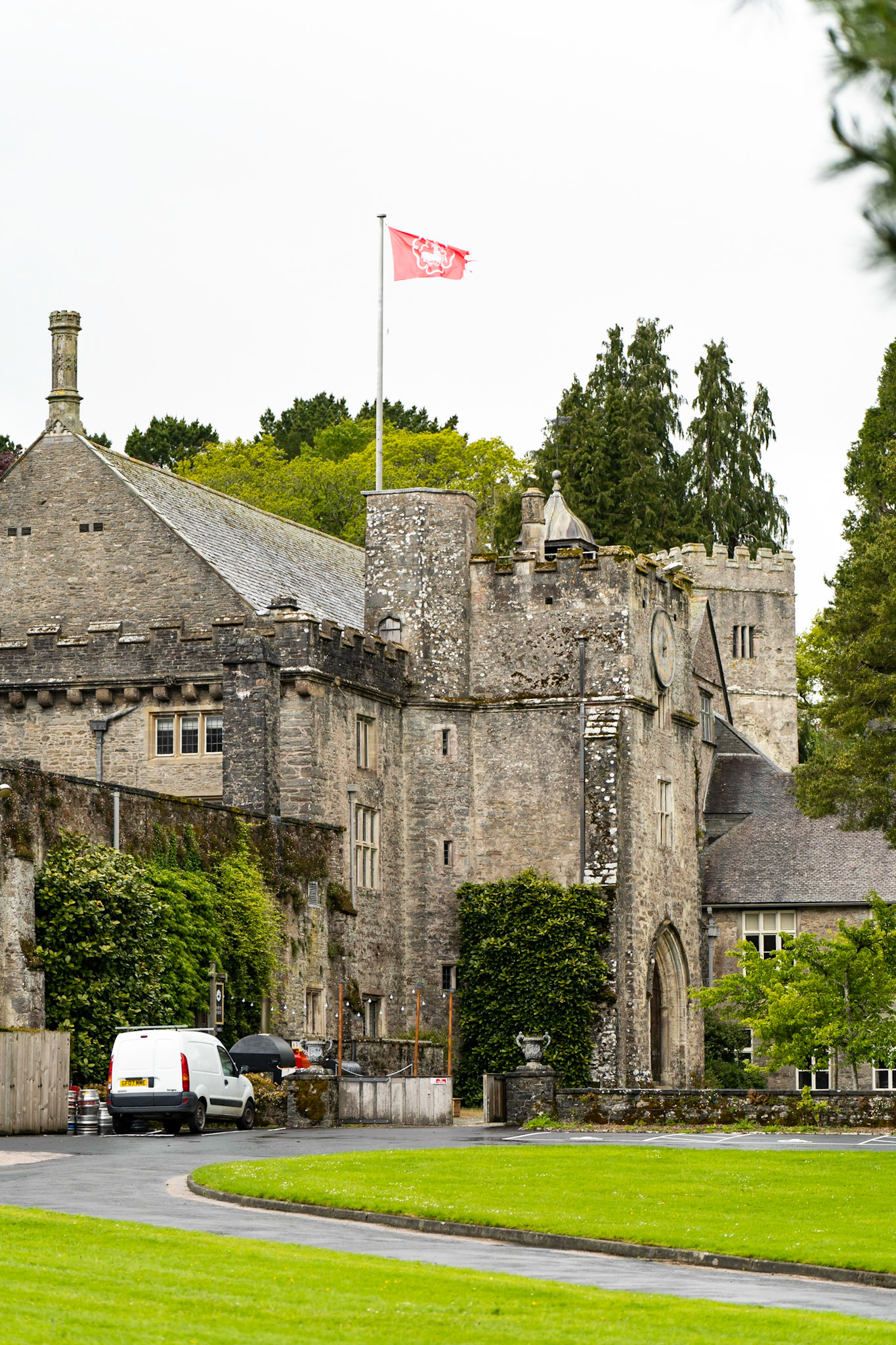 Josh Pratt | https://www.instagram.com/mrjoshpratt/