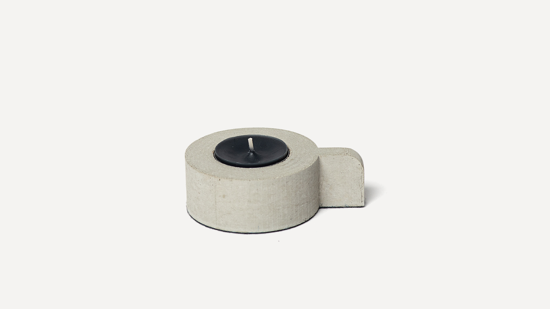 Product Q-light, concrete candle holder