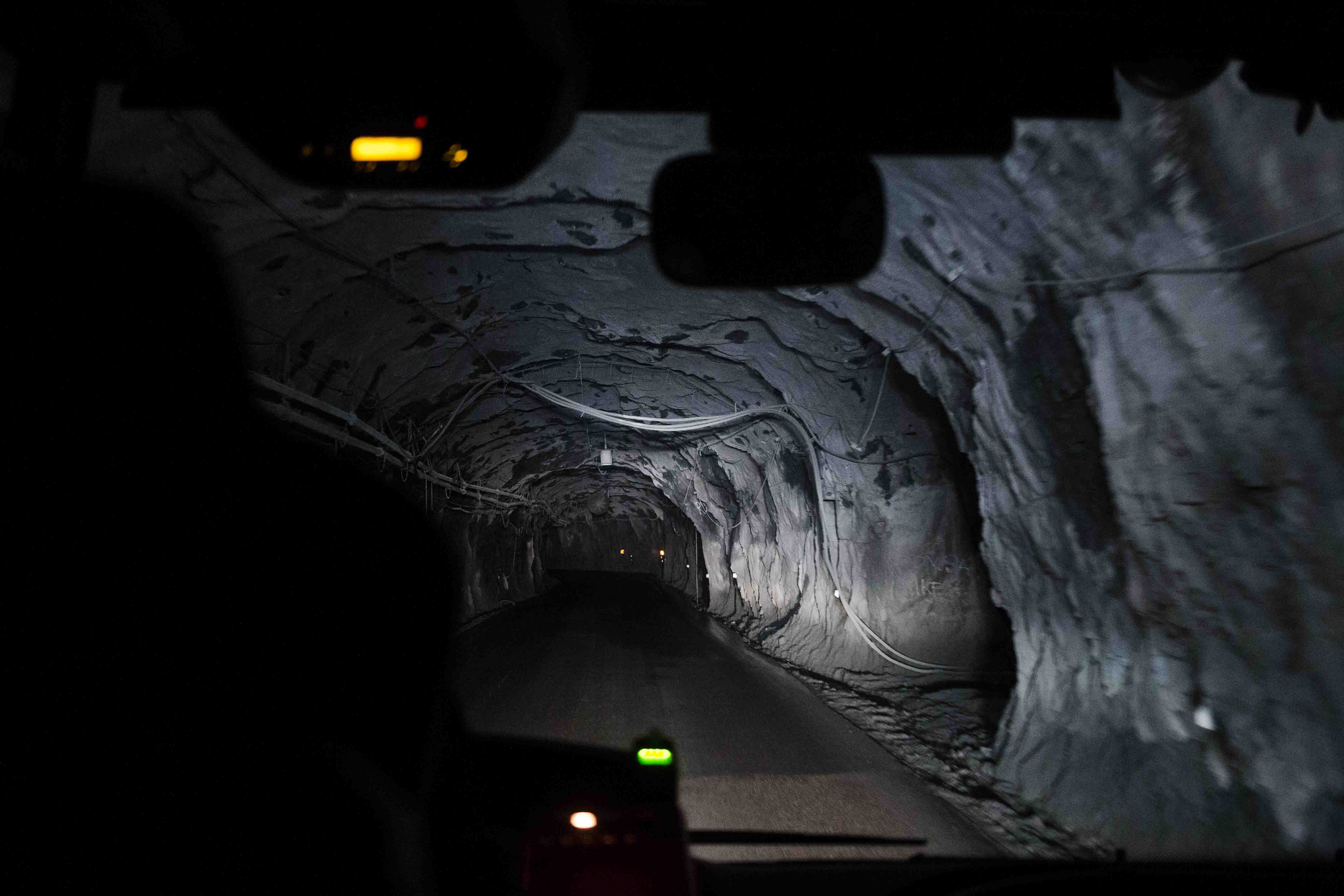 nside the mine there are at least 400km of tunnels connecting an underground network of roads. These roads that are sometimes busier then roads in the city itself.