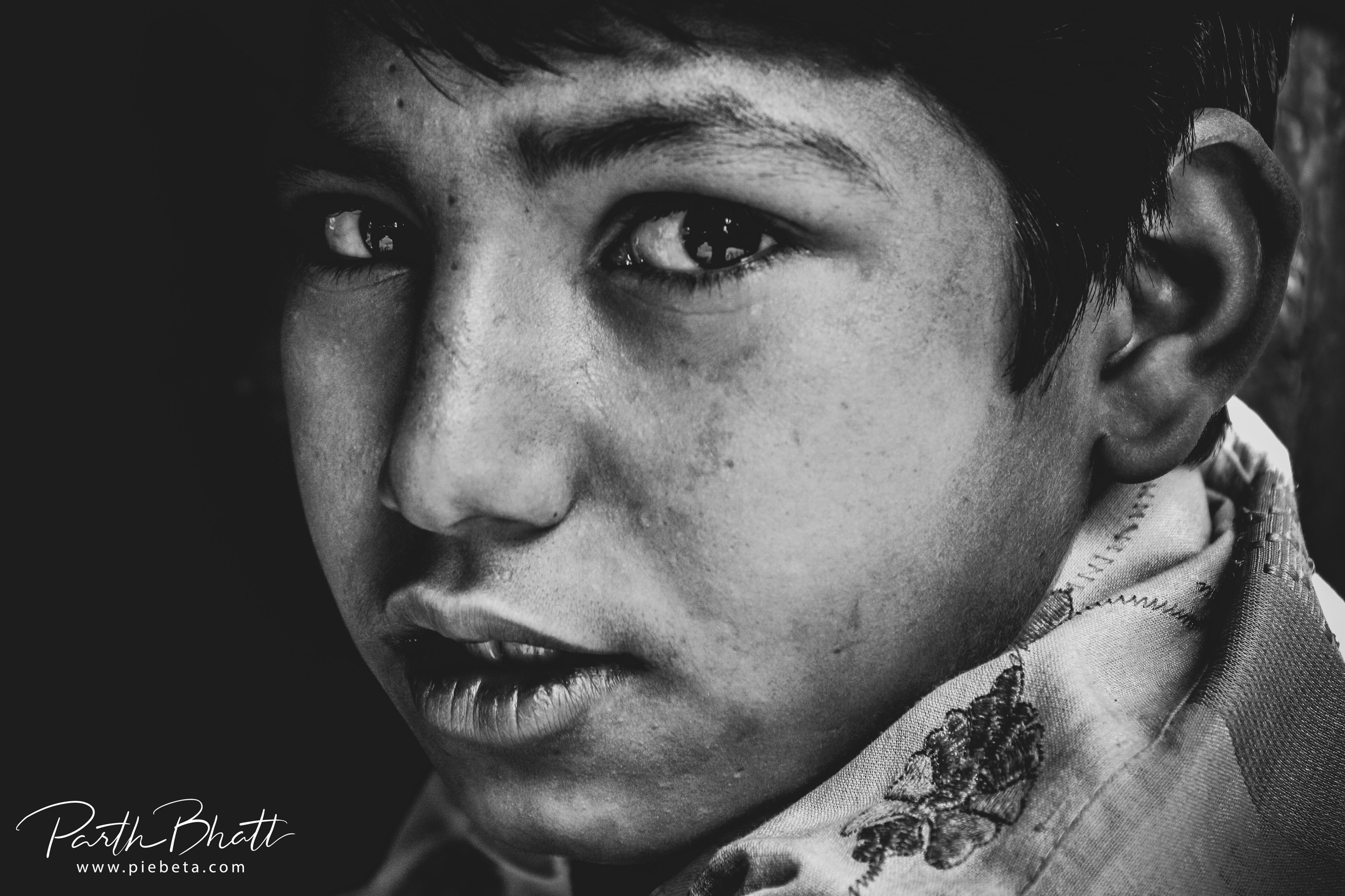 Straight in to eyes .. (2011)