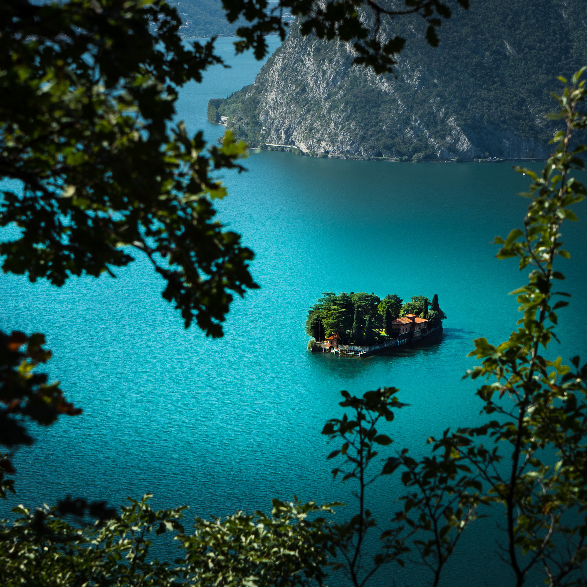 From Peschiera Maraglio, a small steep path leads to the church Santuario della Madonna della Ceriola on the highest point of the island. Half way you have a wonderful view to the small island Isola di San Paolo south of the main island that belongs to the Beretta family and reminds of the painting "Toteninsel" by Arnold Böklin.