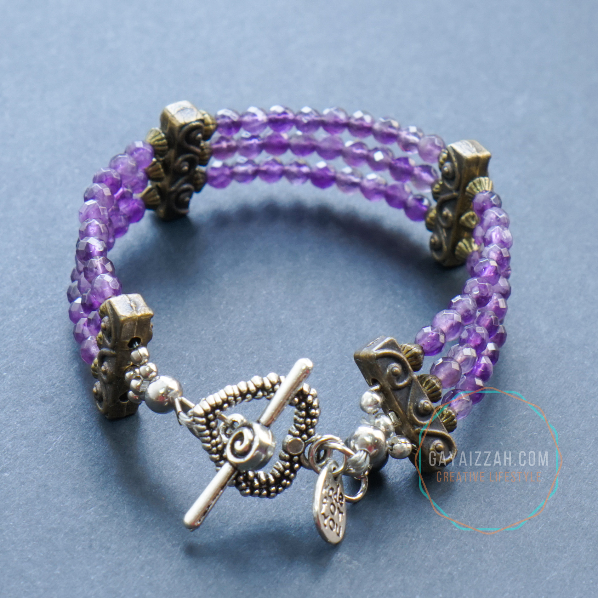 rm60: amethyst tied with wire