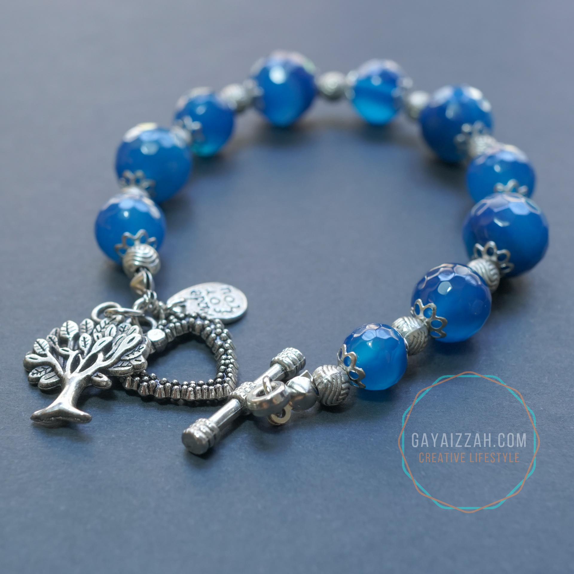 RM30. Blue agate