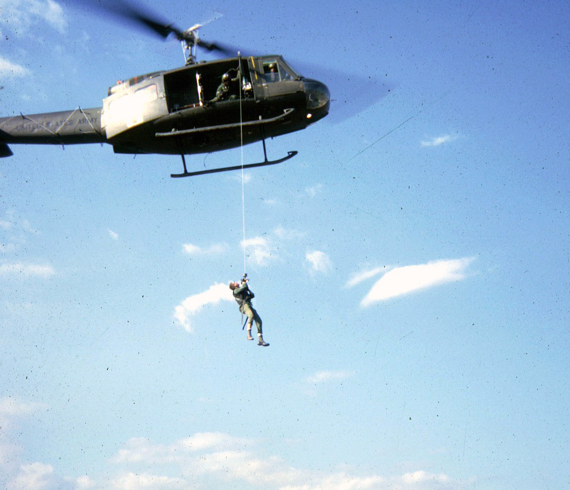 Recondo Helicopter Airlift