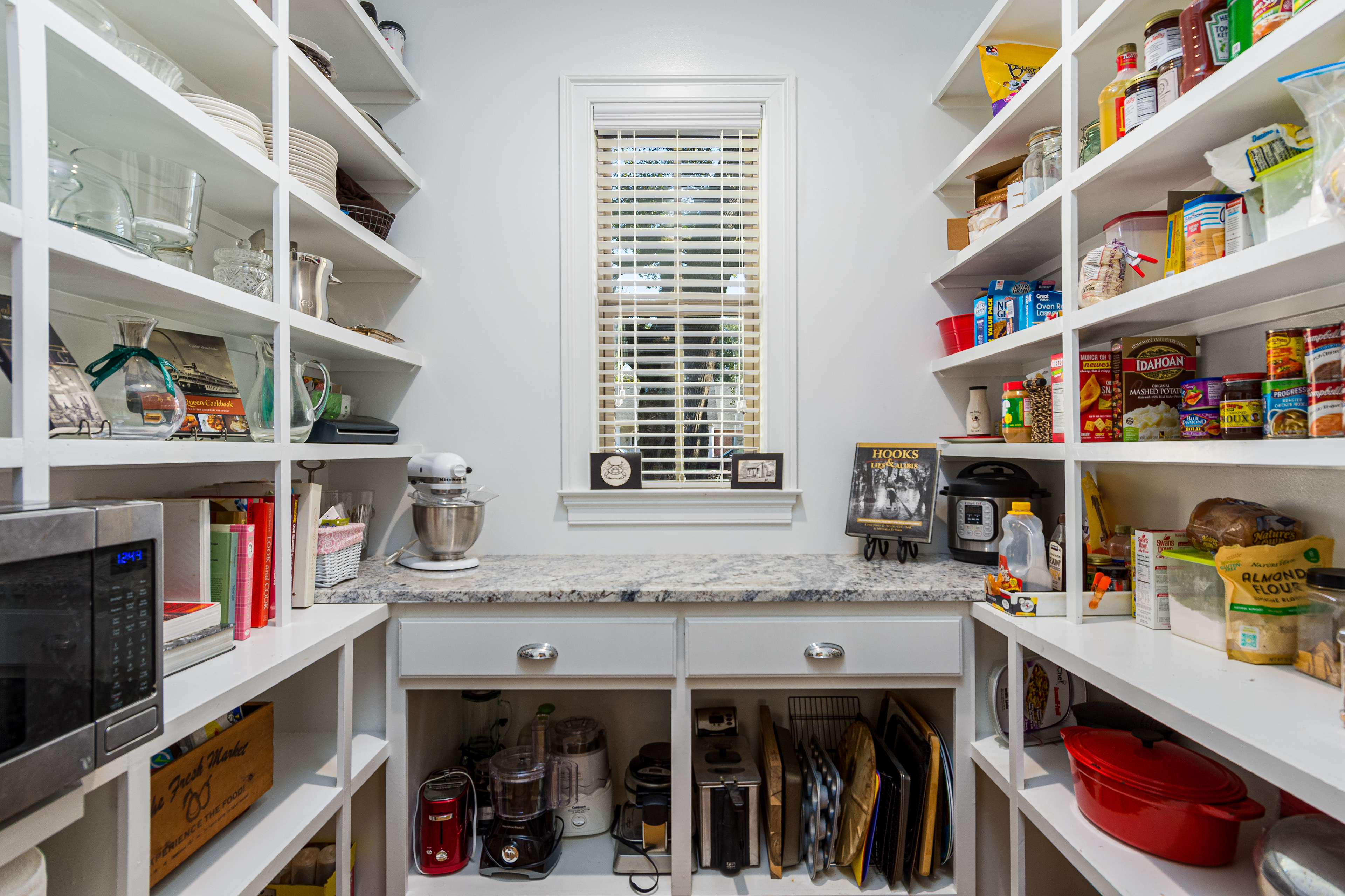 Corsair Drive Pantry