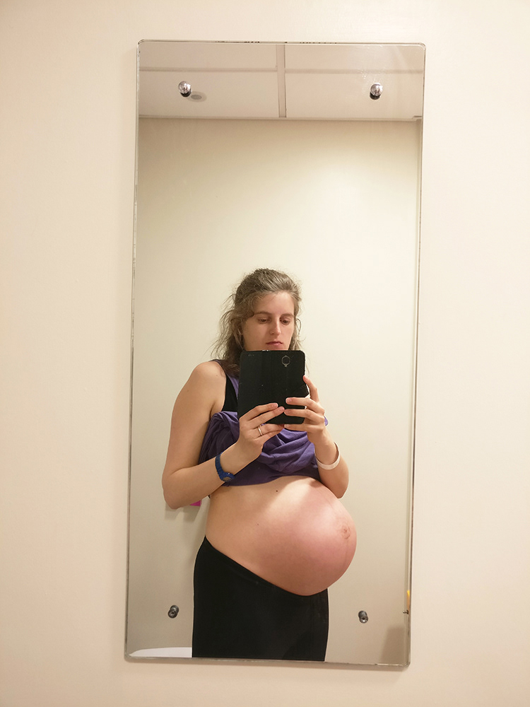 5 Hours Before Giving Birth