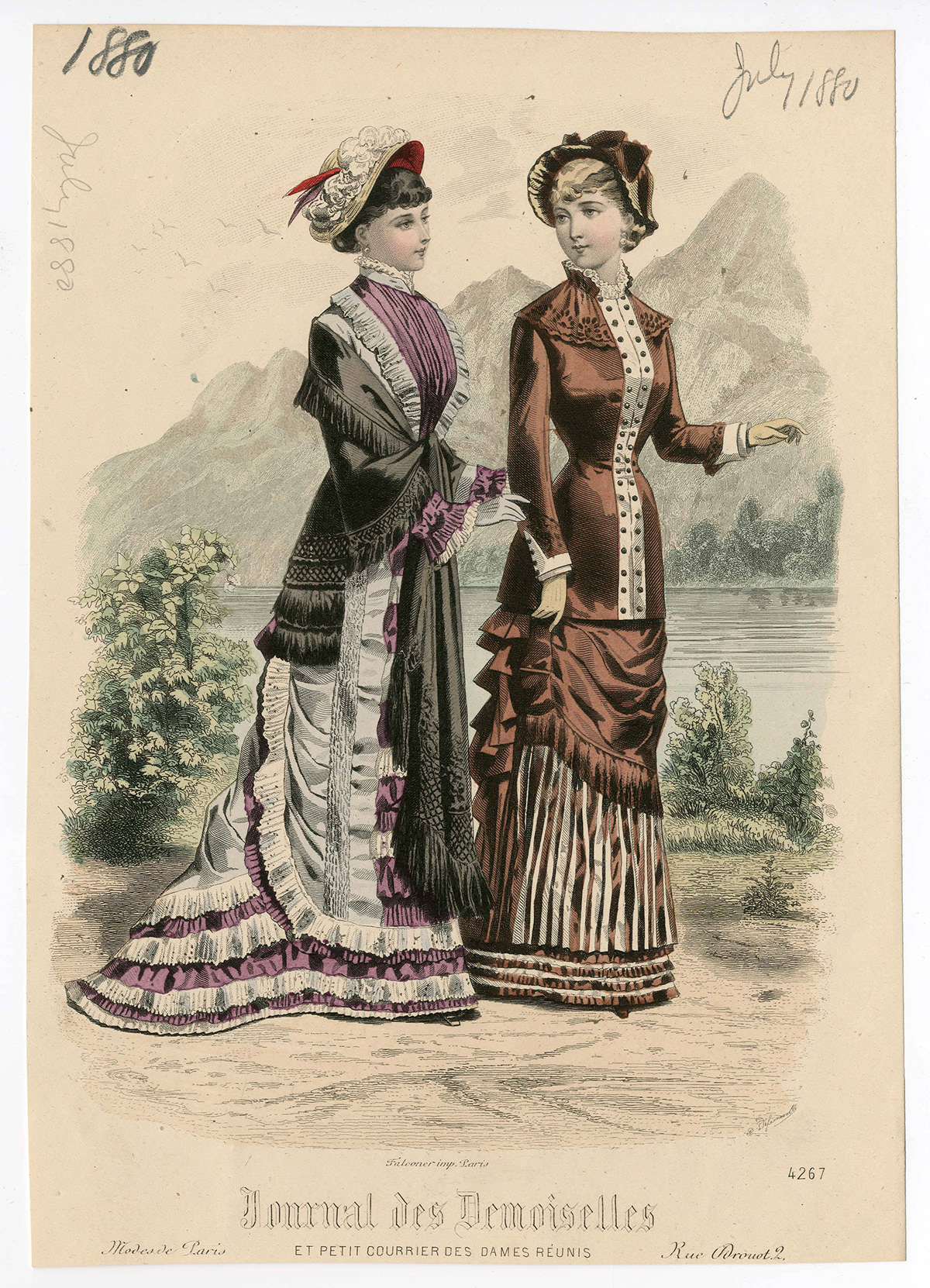 Wearable History Public Sphere Versus Private Sphere