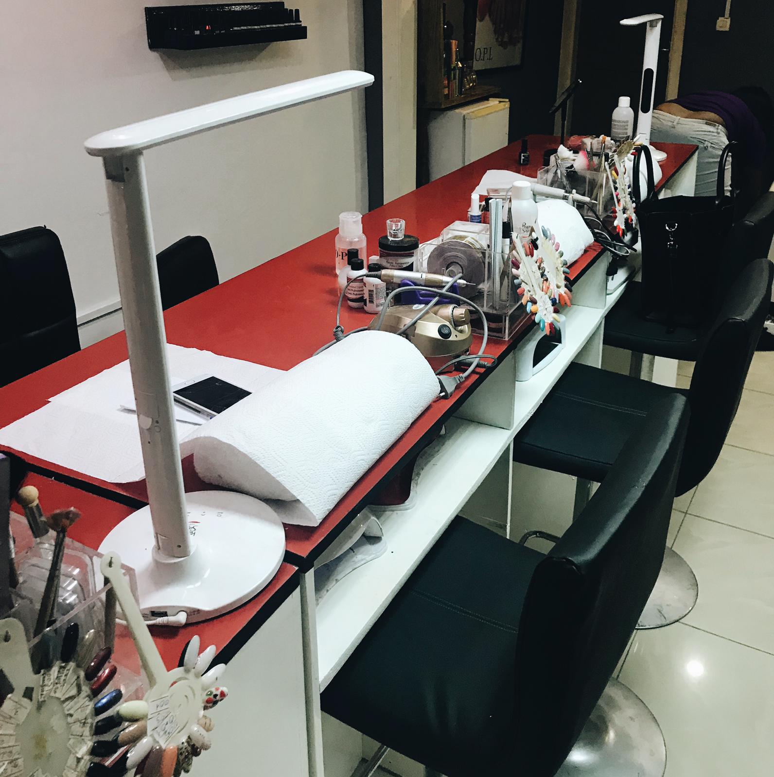 Nail Bar