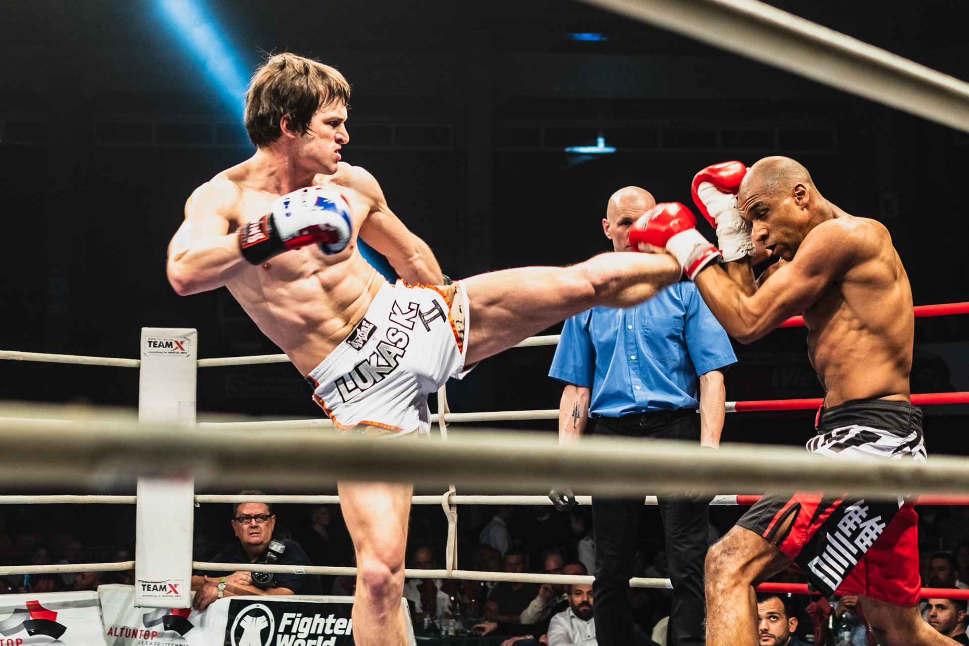 Tosan Fight Night