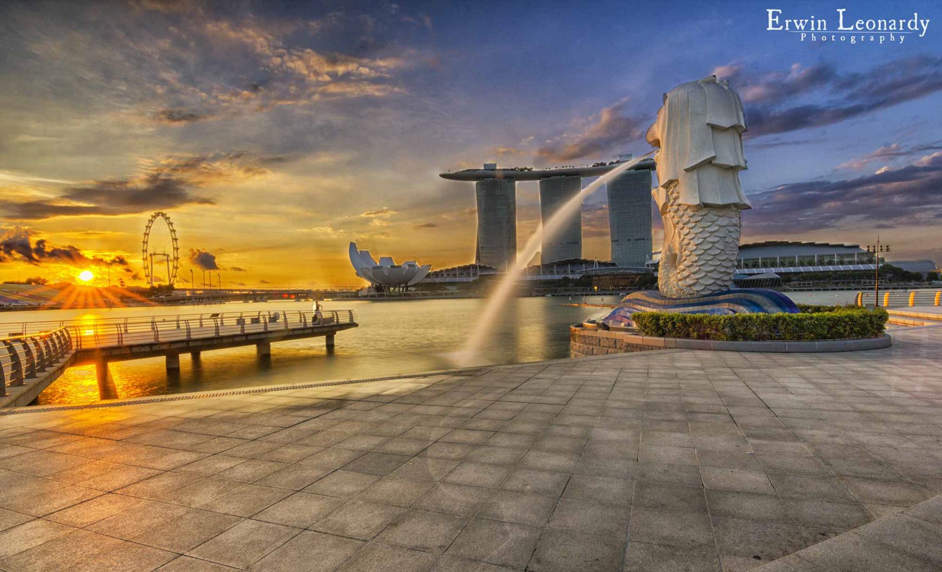πΈπ¬ ζ°ε ε‘ Singapore