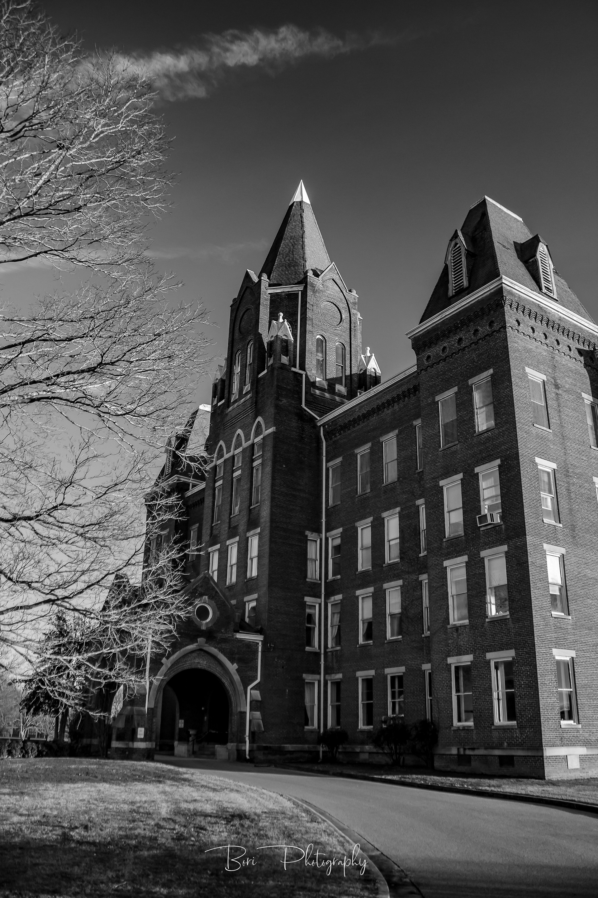 BoriPhotography Old Mental Hospital Bolivar TN