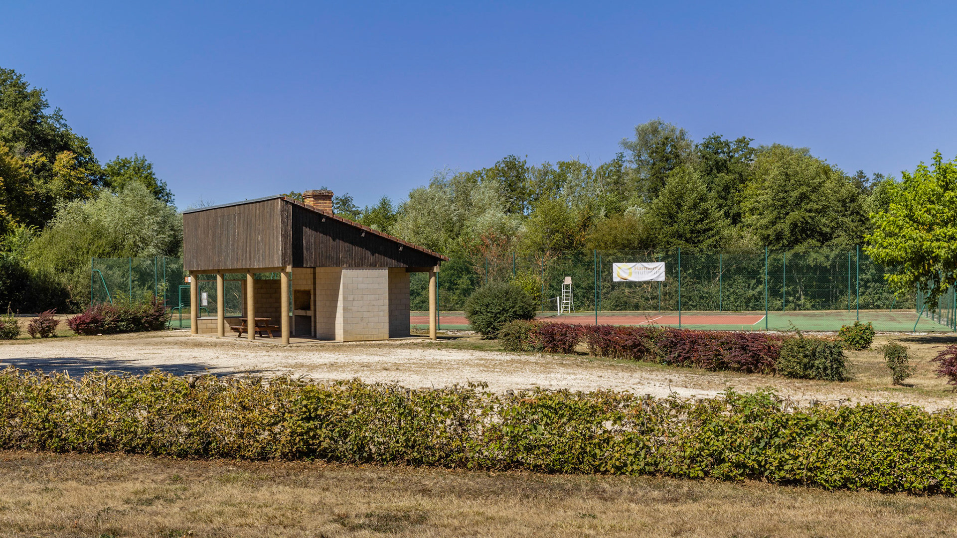 Terrain de tennis de Subligny