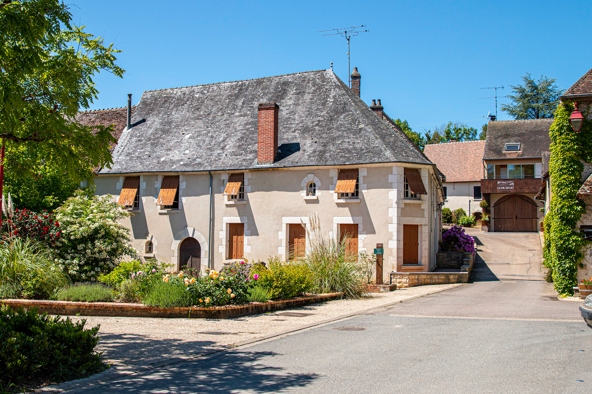 Bué