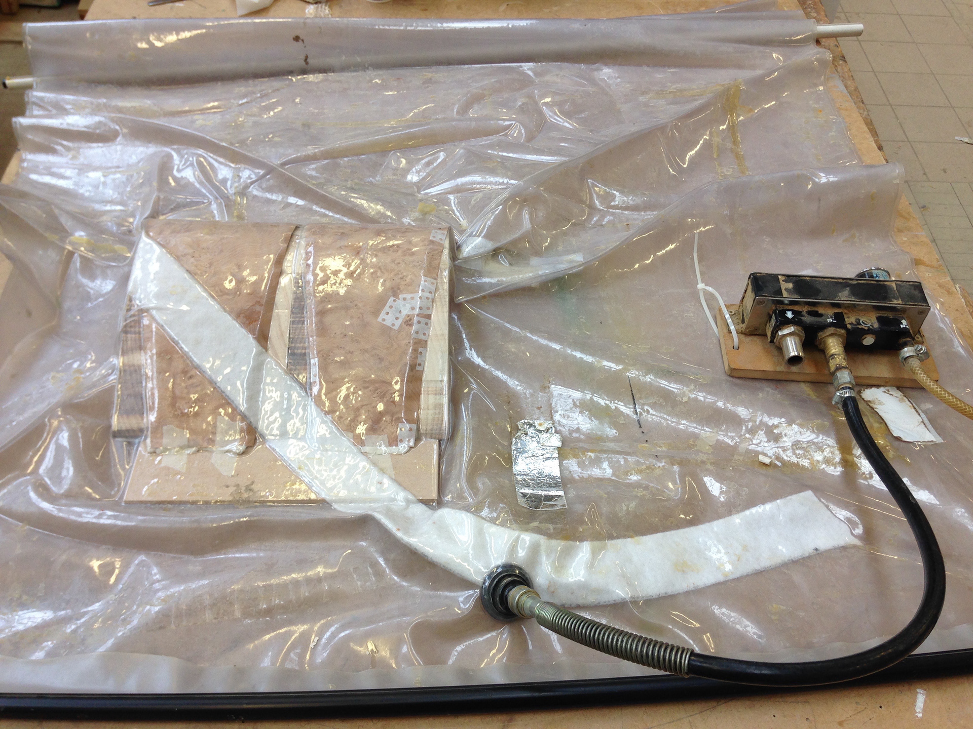 Veneering skirt pieces