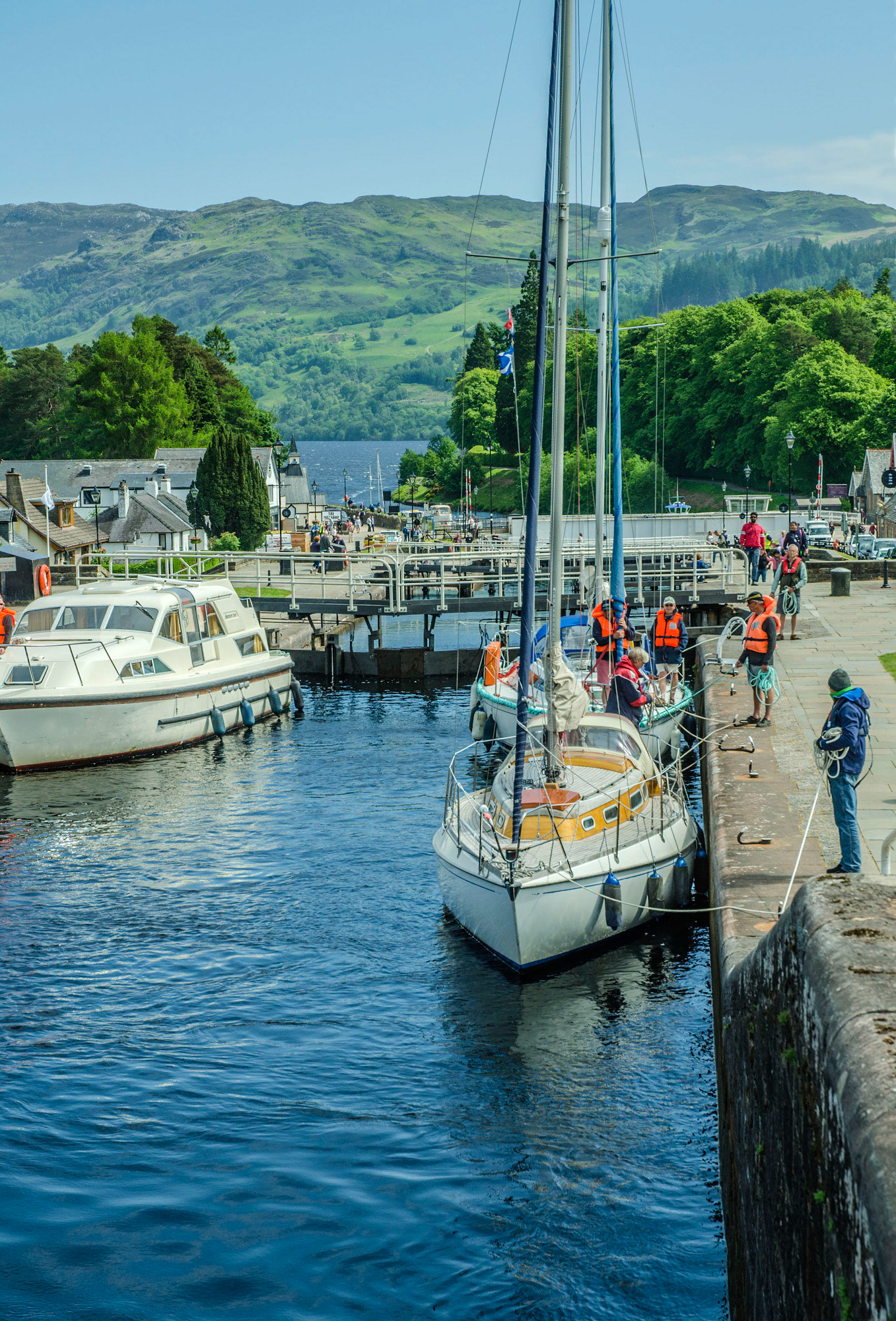 ECLUSES FORT AUGUSTUS