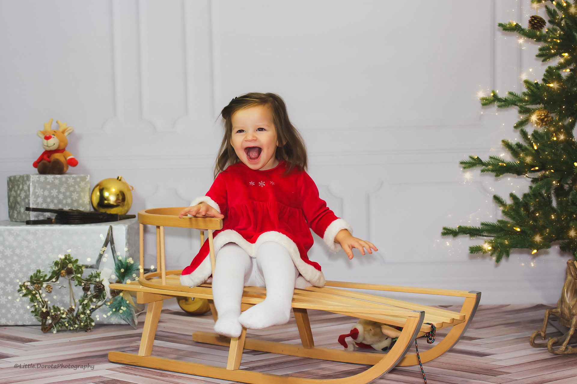 X-MAS 2021 Nela