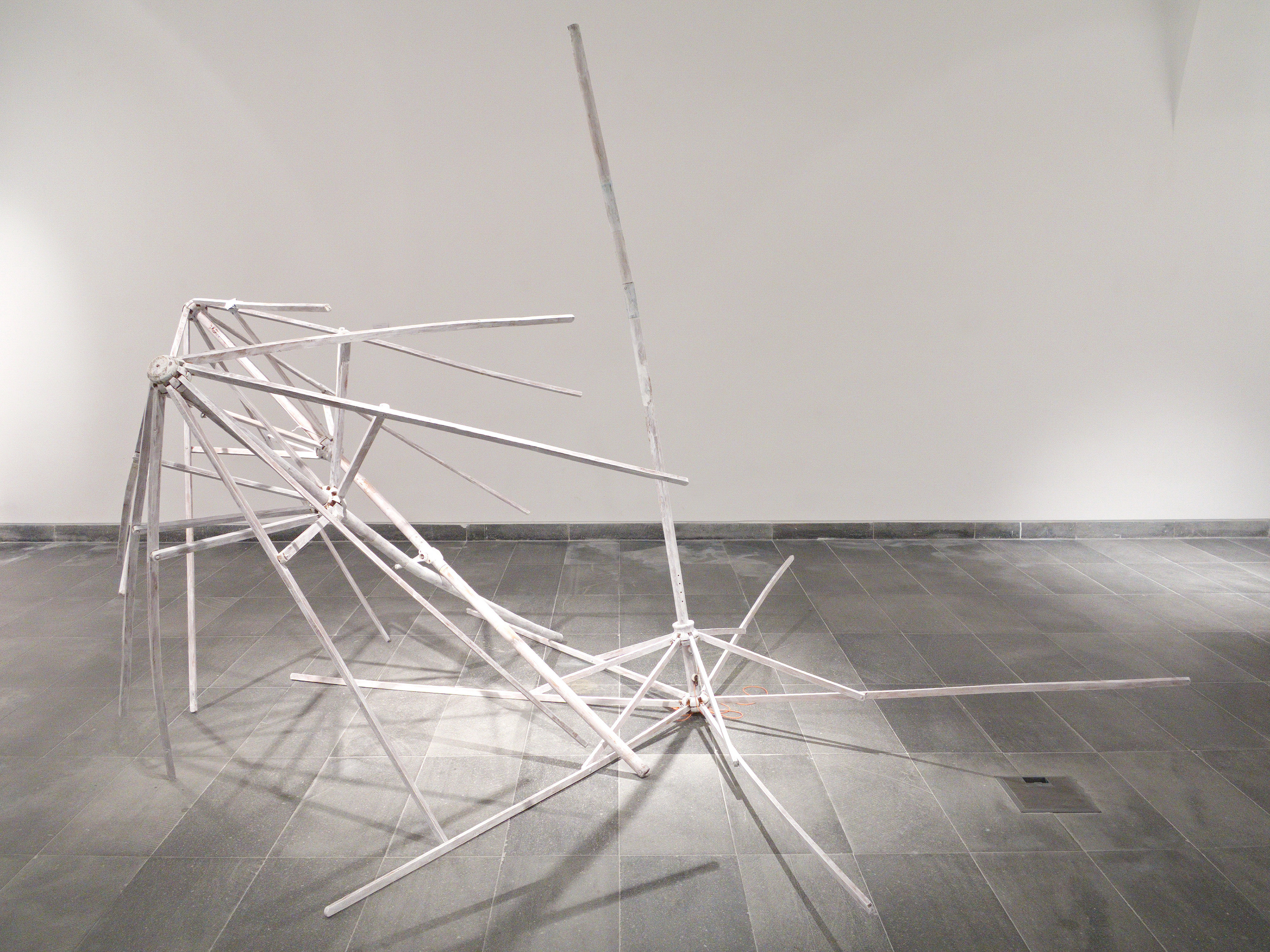 WINDY COMPOSITION  2018 - wood, paint - exhib. Biblioteca Pública Horta/Faial 2019