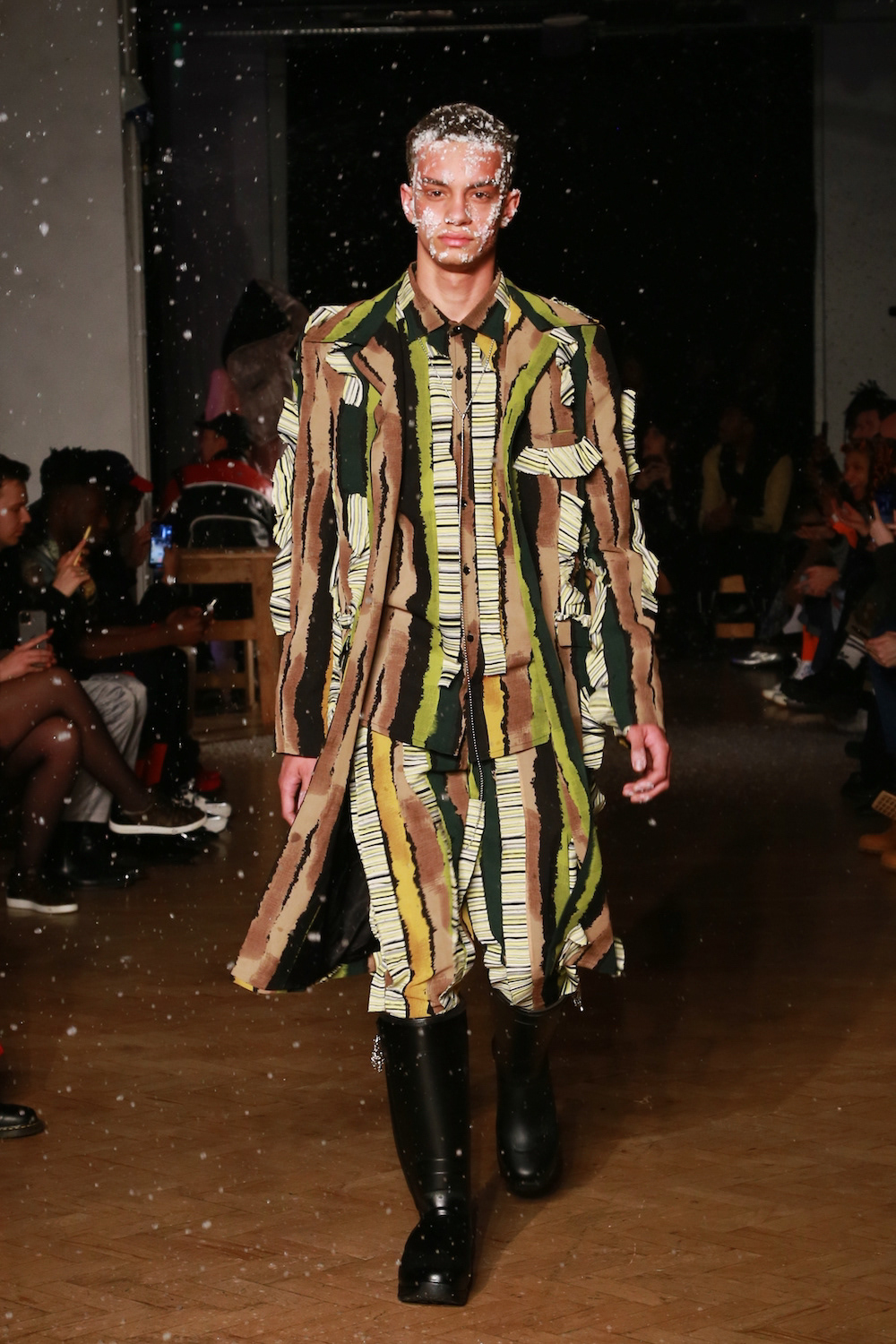 Look 5