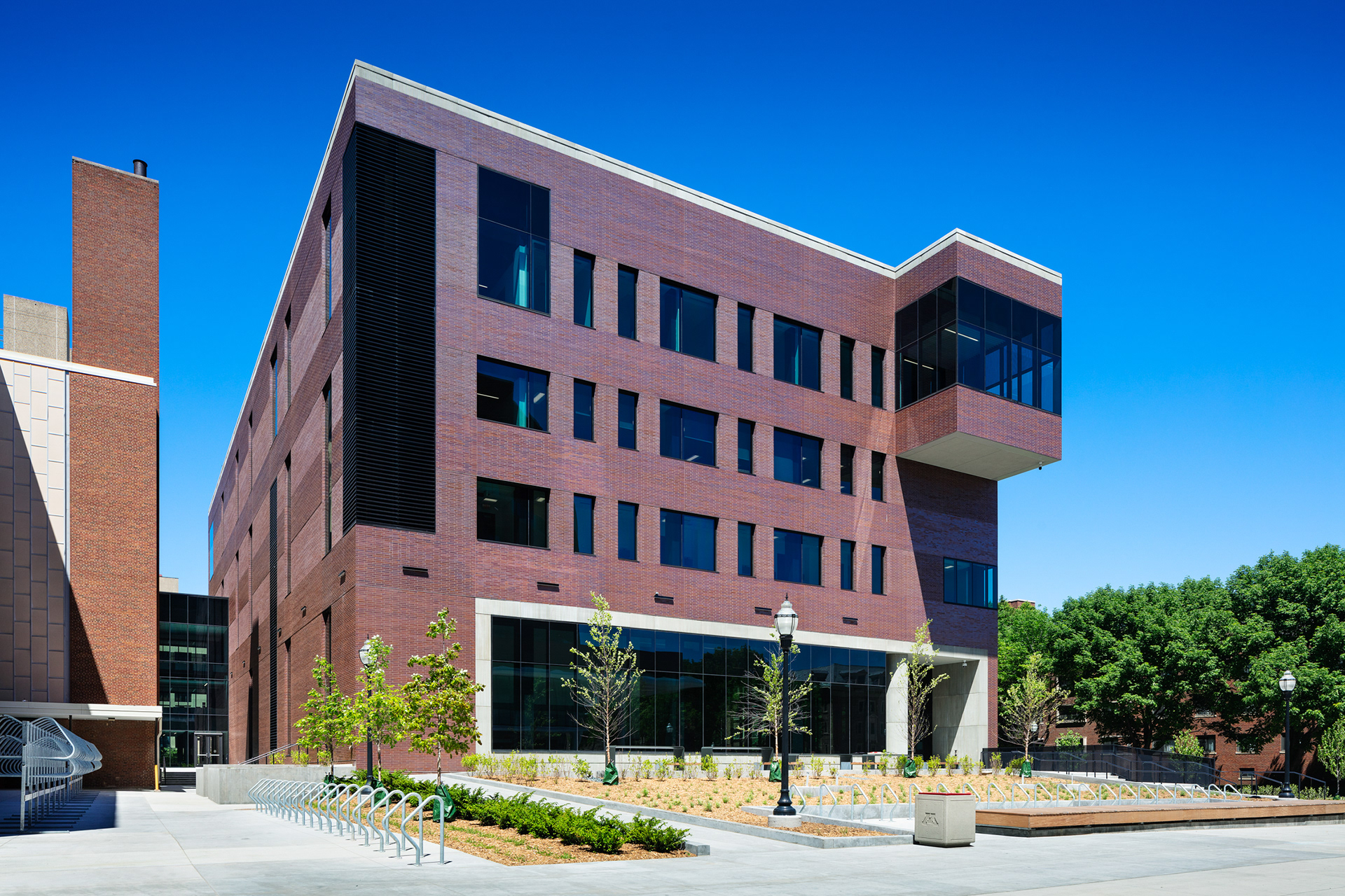 Pete Sieger's Portfolio UMNHealth Sciences Education Center