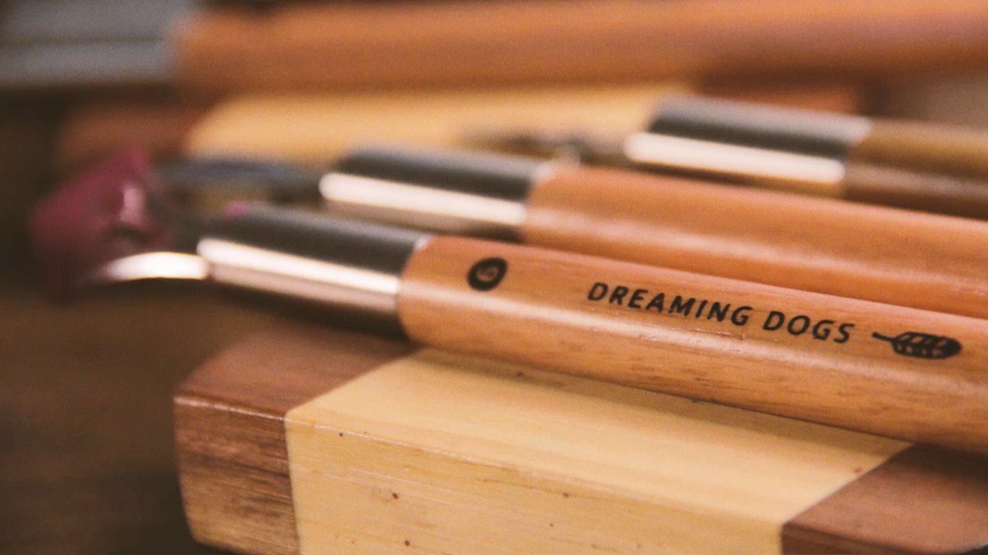 Dreaming Dogs Ruling Pen