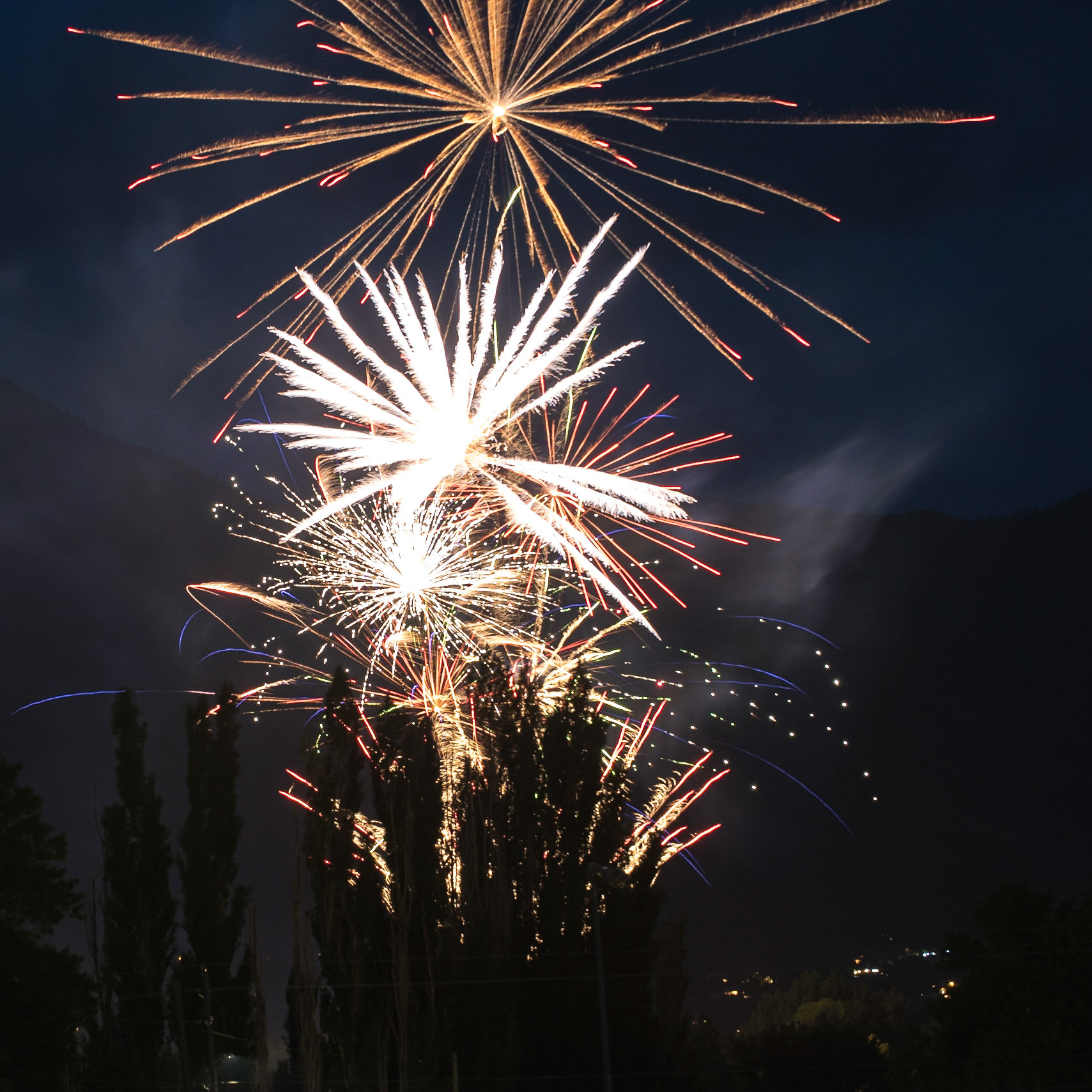 Orlon Black Fireworks 2017