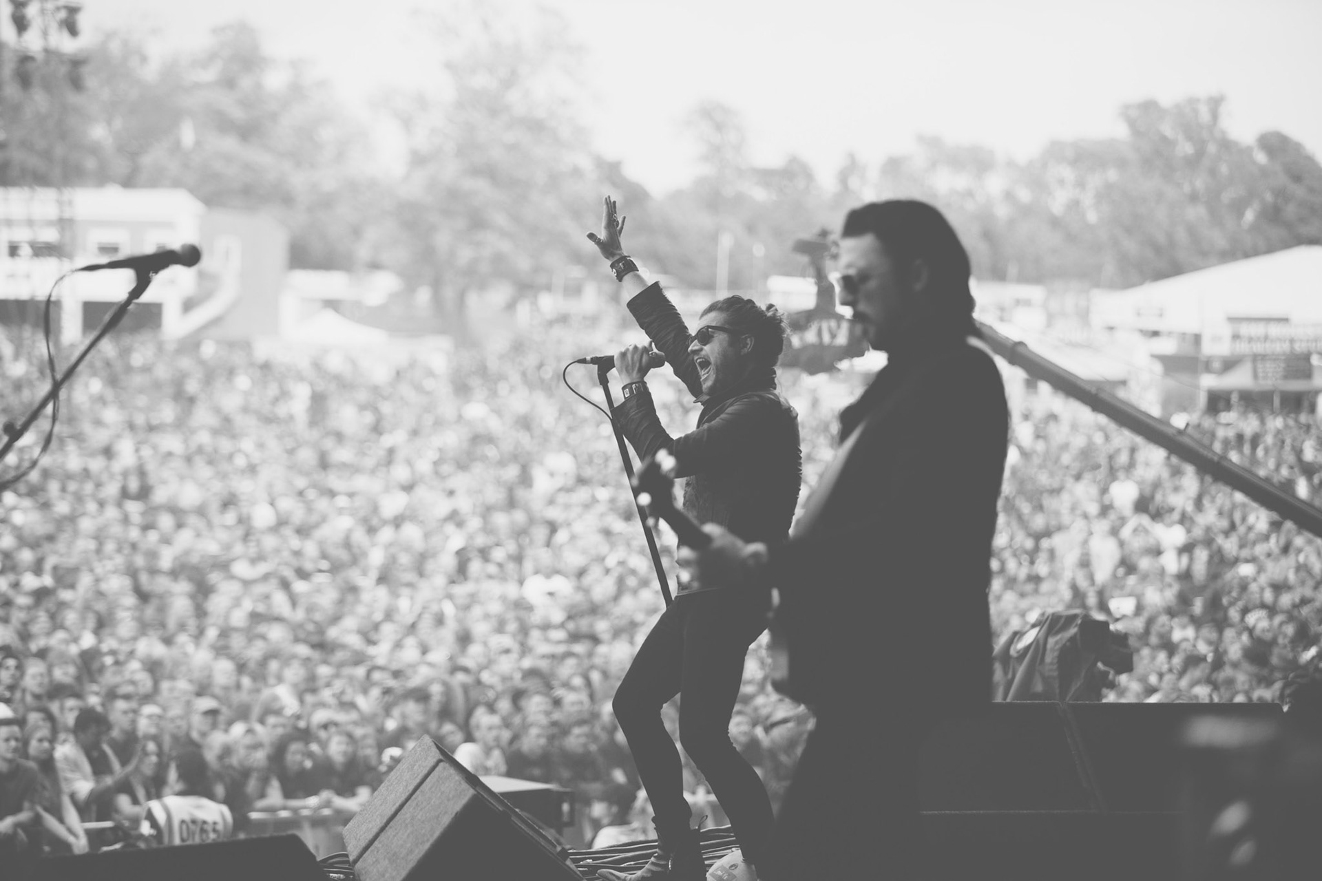 RIVAL SONS