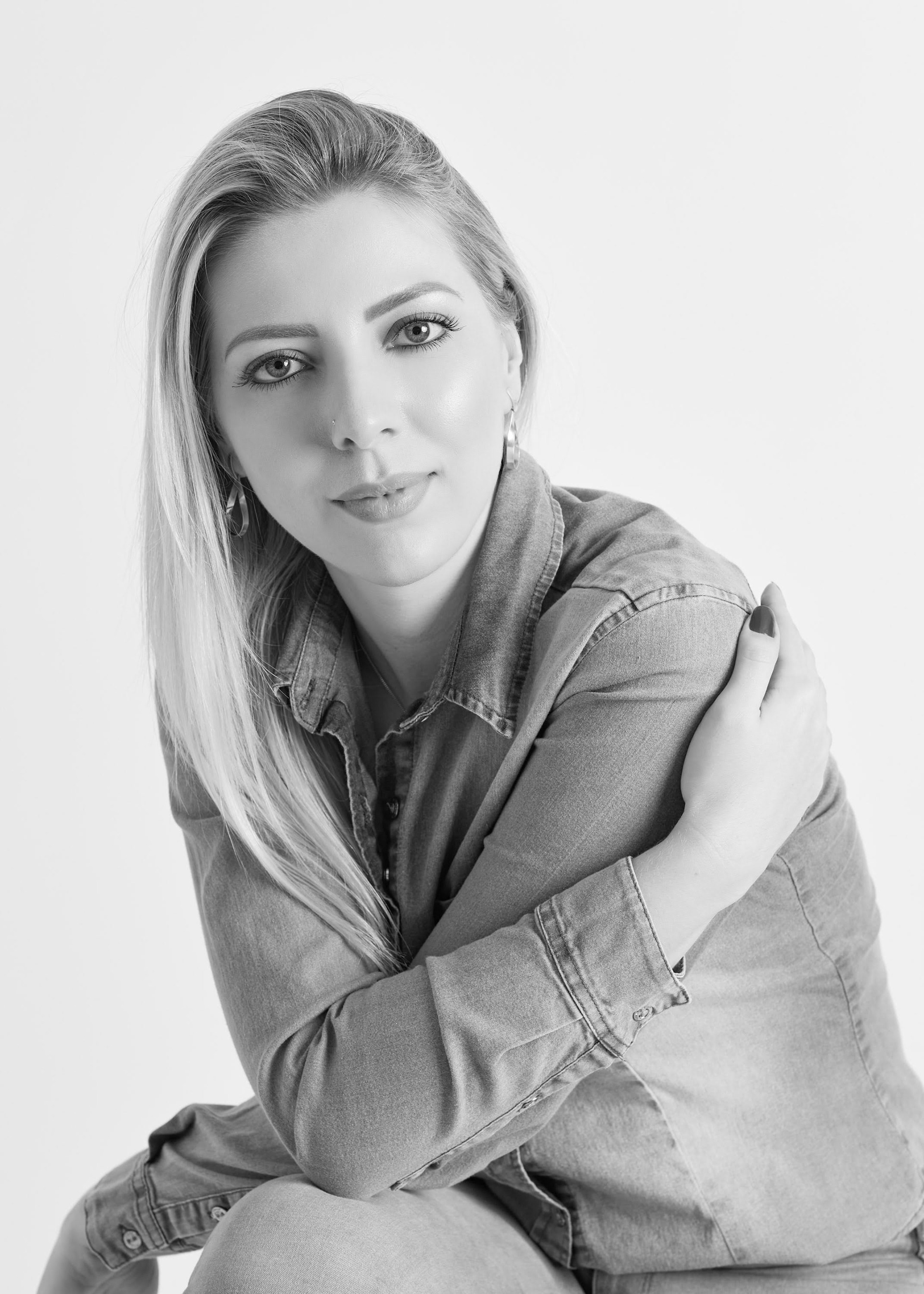 Ensaio fotográfico feminino em estúdio, em Videira/SC