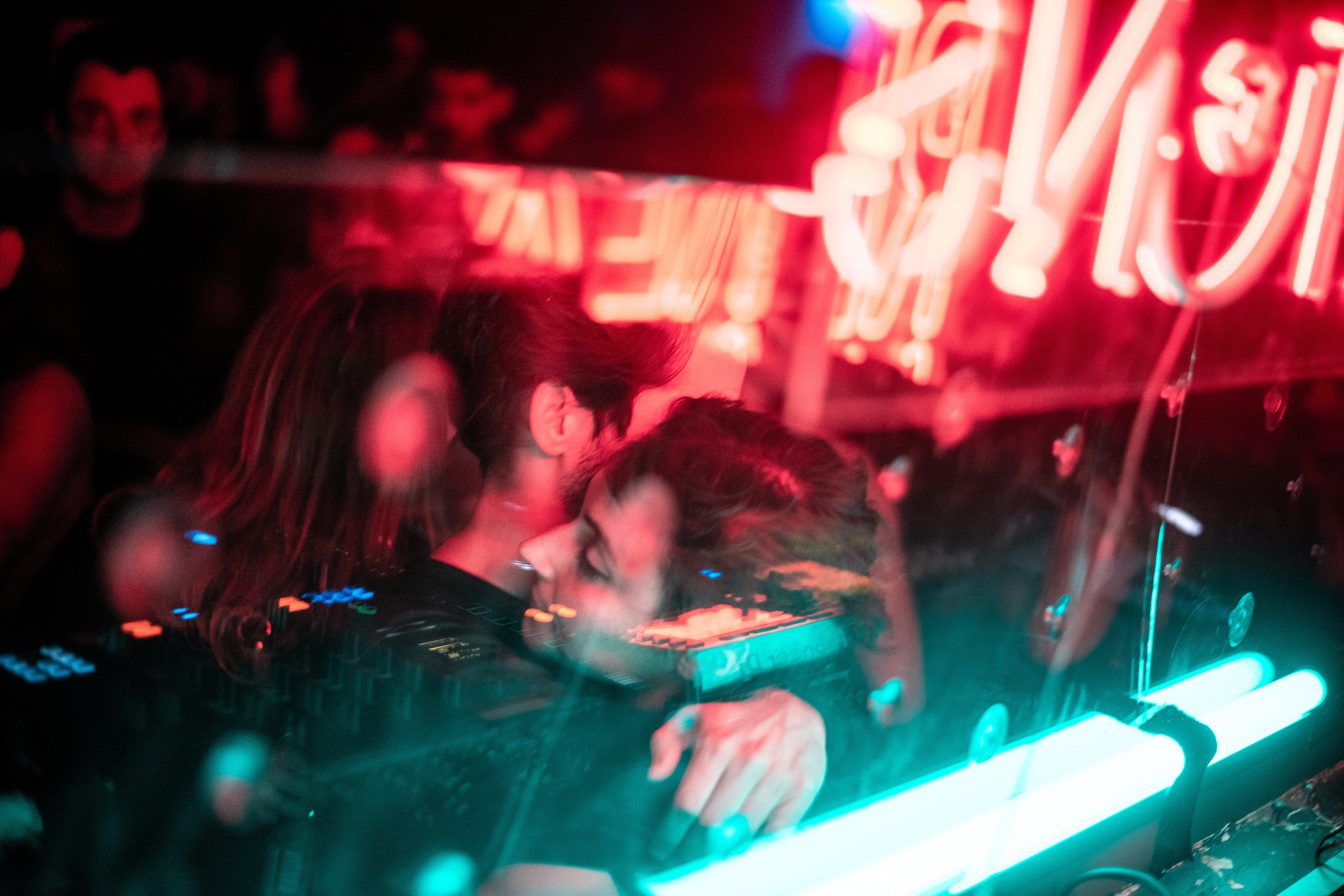 SOEURS MALSAINES, REX CLUB