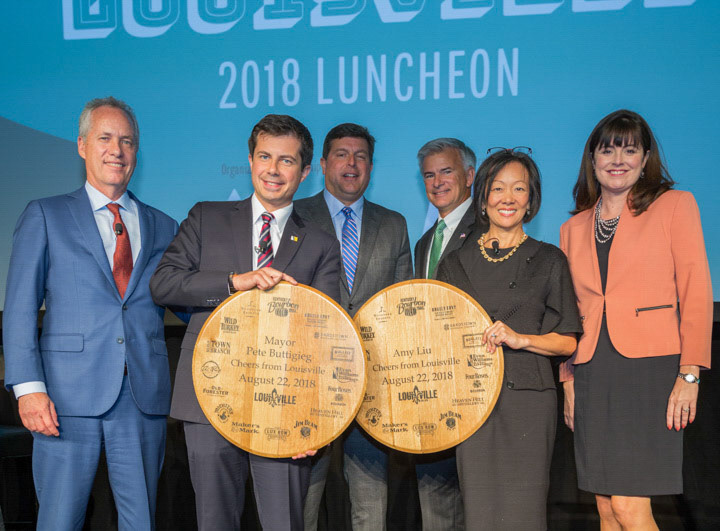 Louisville Mayor Greg Fischer, South Bend Mayor Pete Buttigieg, LLC Board Chair Ken Selvaggi, LGE President and CEO Paul Thompson, Amy Liu of the Brookings Institue and LLC President Cynthia Knapek.