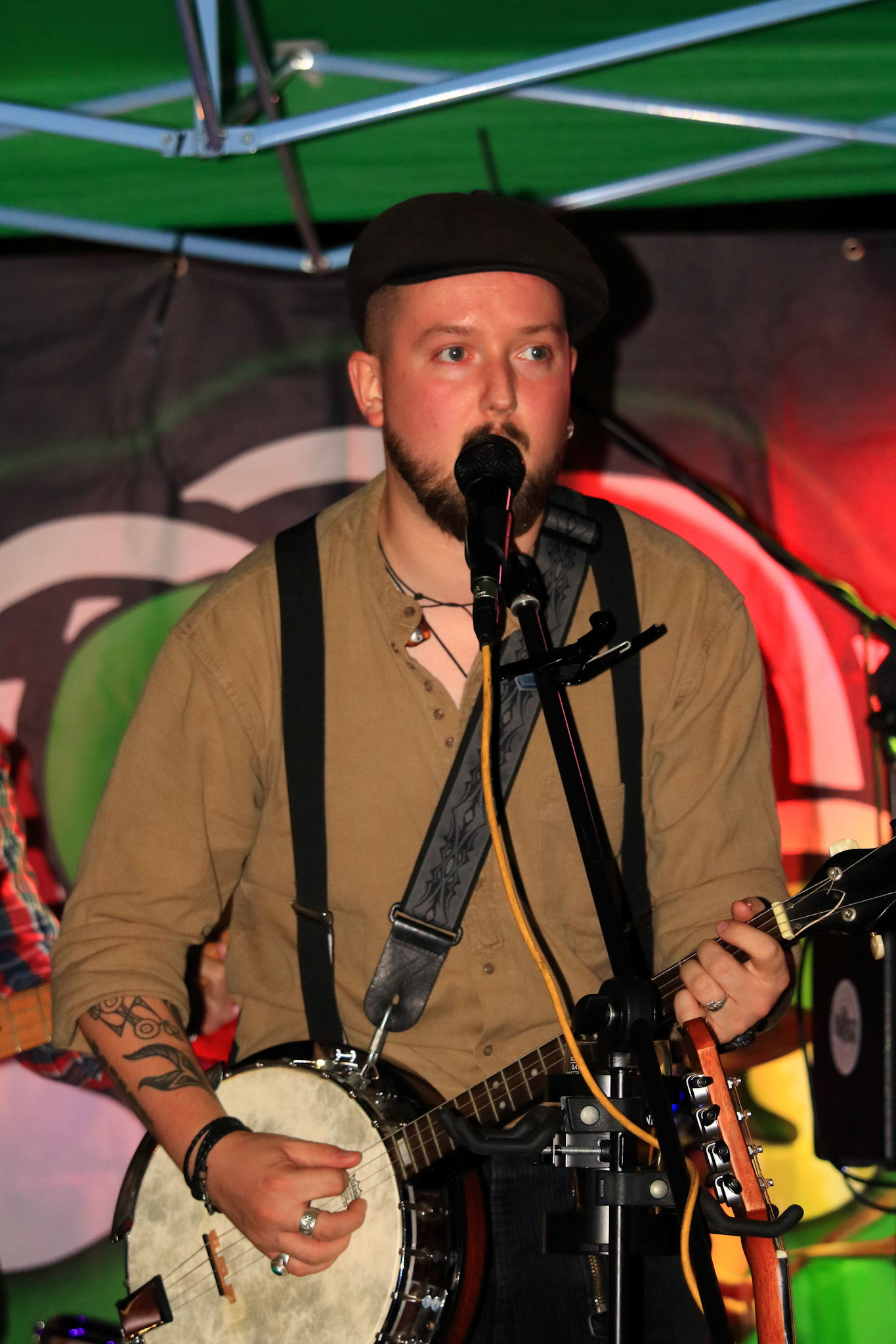 Pics by Danny Weinstein
