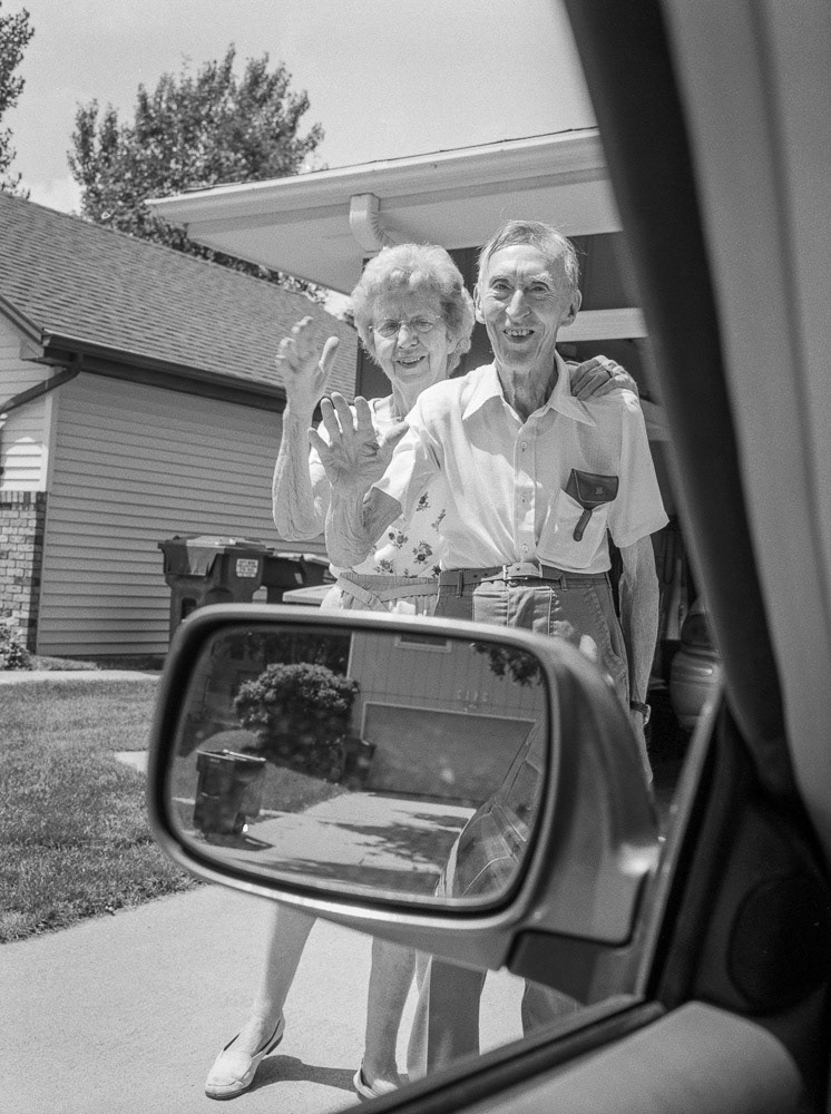 Leaving and waving, 6/2007