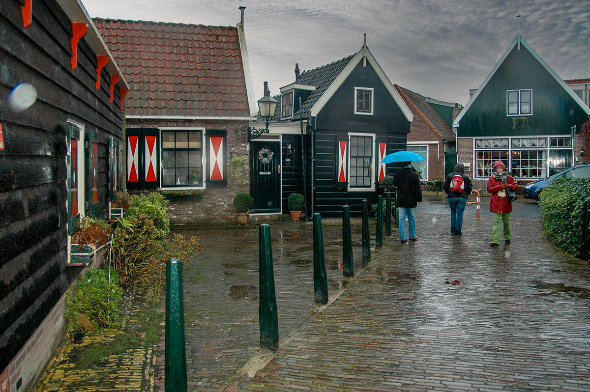 EuropaEnCamper Small fishing village in the Netherlands