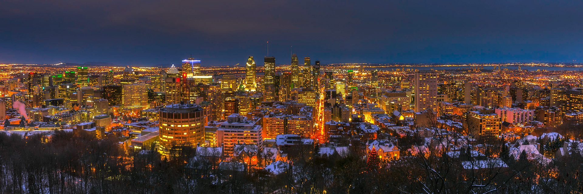 This lovely spot is Mount Royal, one of the nicest views of downtown Montreal. It was bit of walk in winter fron the parking lot. If you like my work you can follow me on Instagram: https://www.instagram.com/scenesbeyondcanvas Facebook https://www.facebook.com/scenesbeyondcanvas  Or Visit my Website http://scenesbeyondcanvas.com/