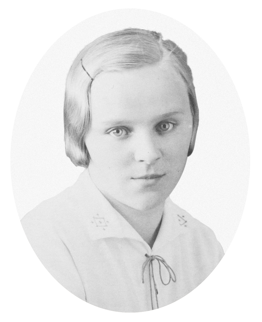 Neiti Aika -dokumenttielokuvan kohden Sirkka-Liisa Miettinen nuorena tyttönä