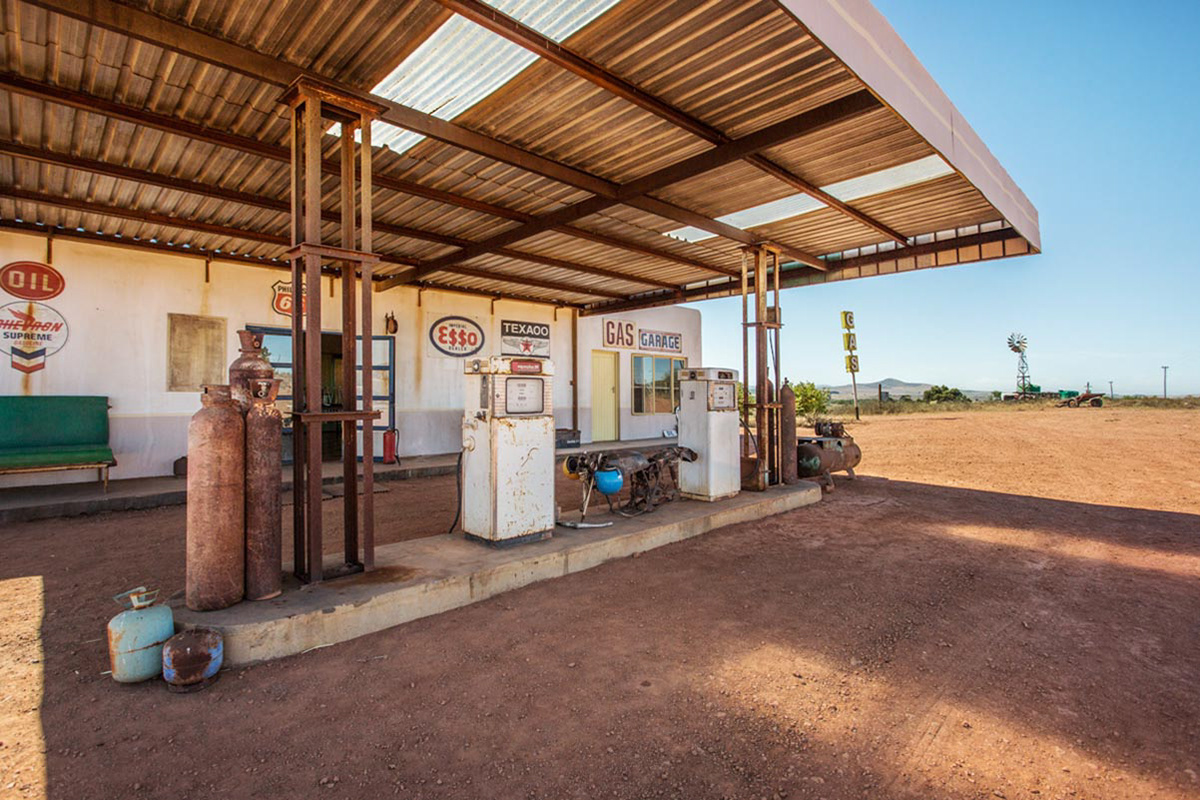 Kapstadt Gas Station /// JUERGEN HOFFMANN PHOTOGRAPHY
