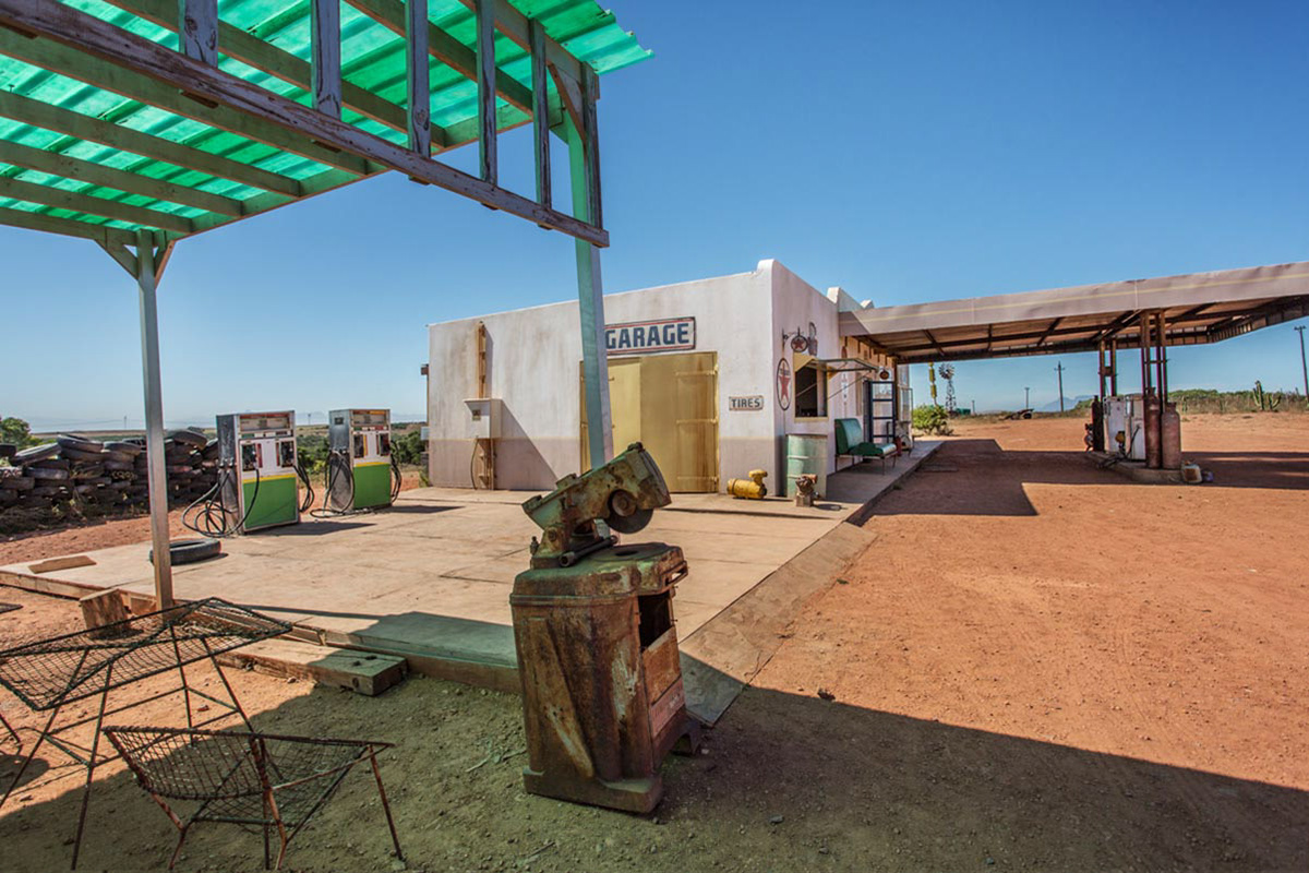 Kapstadt Gas Station /// JUERGEN HOFFMANN PHOTOGRAPHY