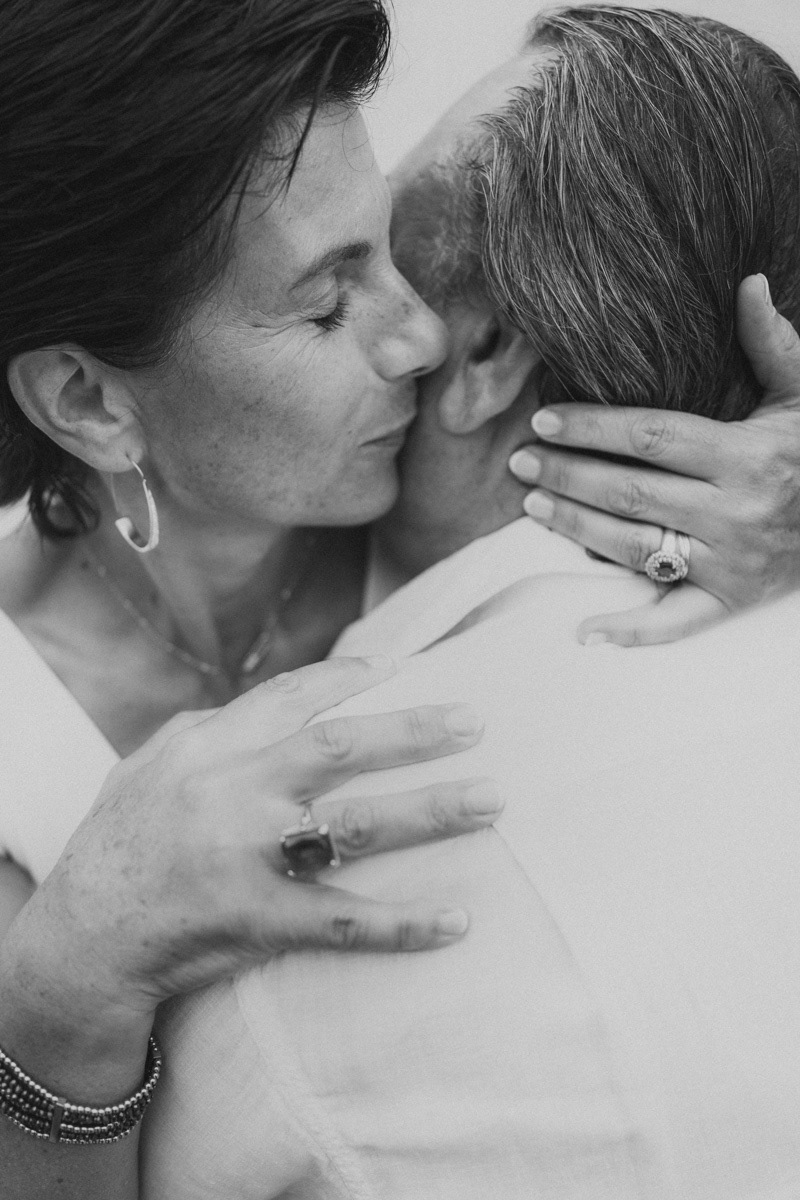 shooting couple engagement anniversaire de mariage complicité émotion lifestyle photographe a paris amoureux demande en mariage