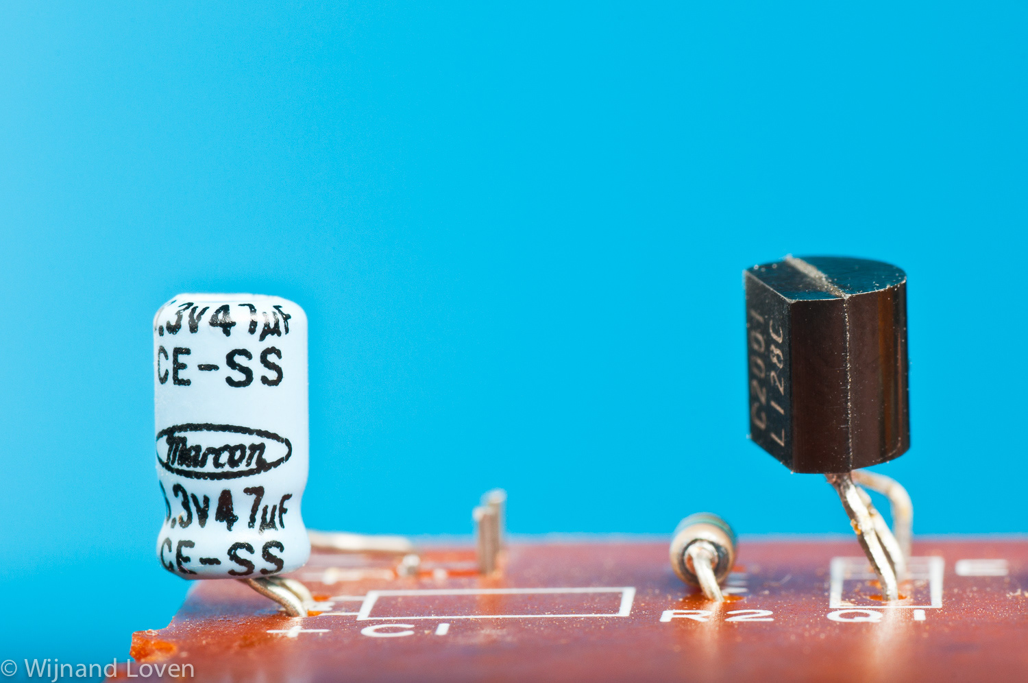 Macro photography of electronic components