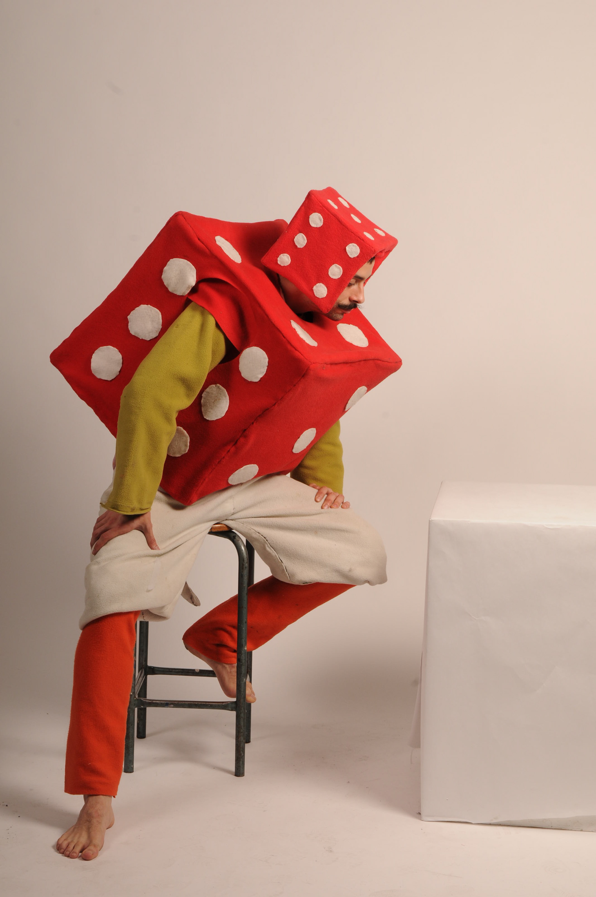 Simon Raffy Dice costume