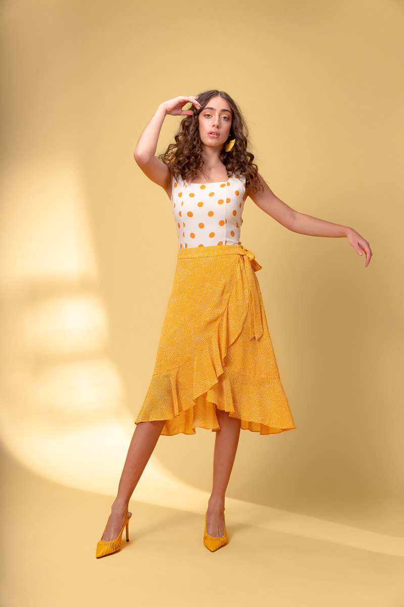 Gia Guido (Next Canada). Photography by Nabil Shash. Makeup by Farrah Bartal. Hair by Andrew Wu.