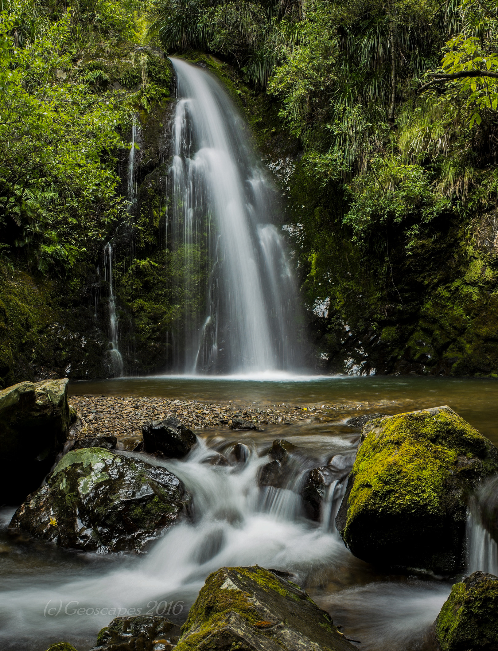 Whanarua Falls; East Cape