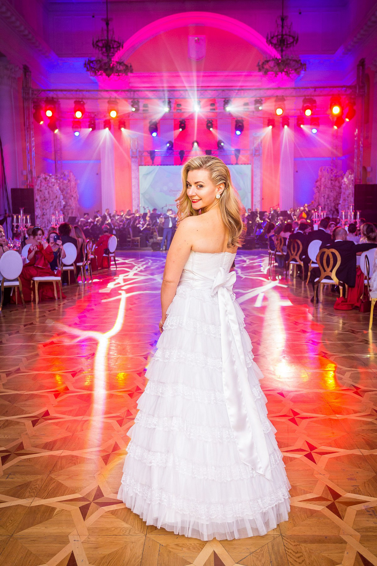 Фоторепортаж Венский бал, КМДА