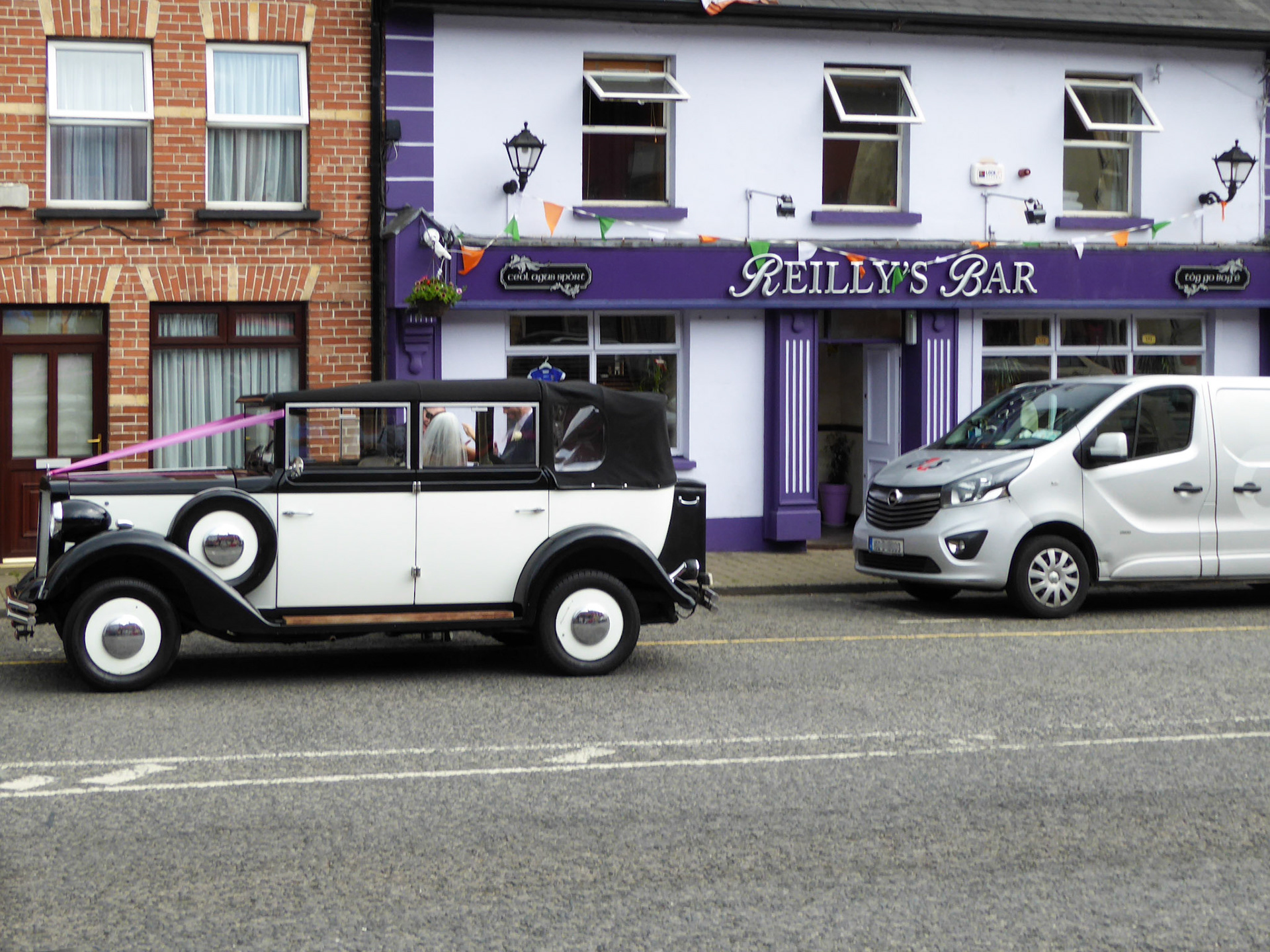 Vintage Wedding Car -  Ballyconnell Cavan - Ireland - June 2018