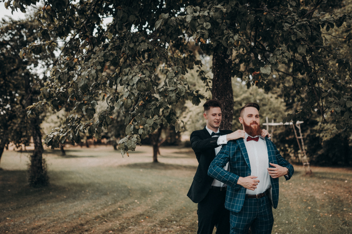 Reportaż ślubny Olsztyn. Osada Dębowo. Fotografia ślubna Olsztyn. Slow wedding. Slow wedding mazury.