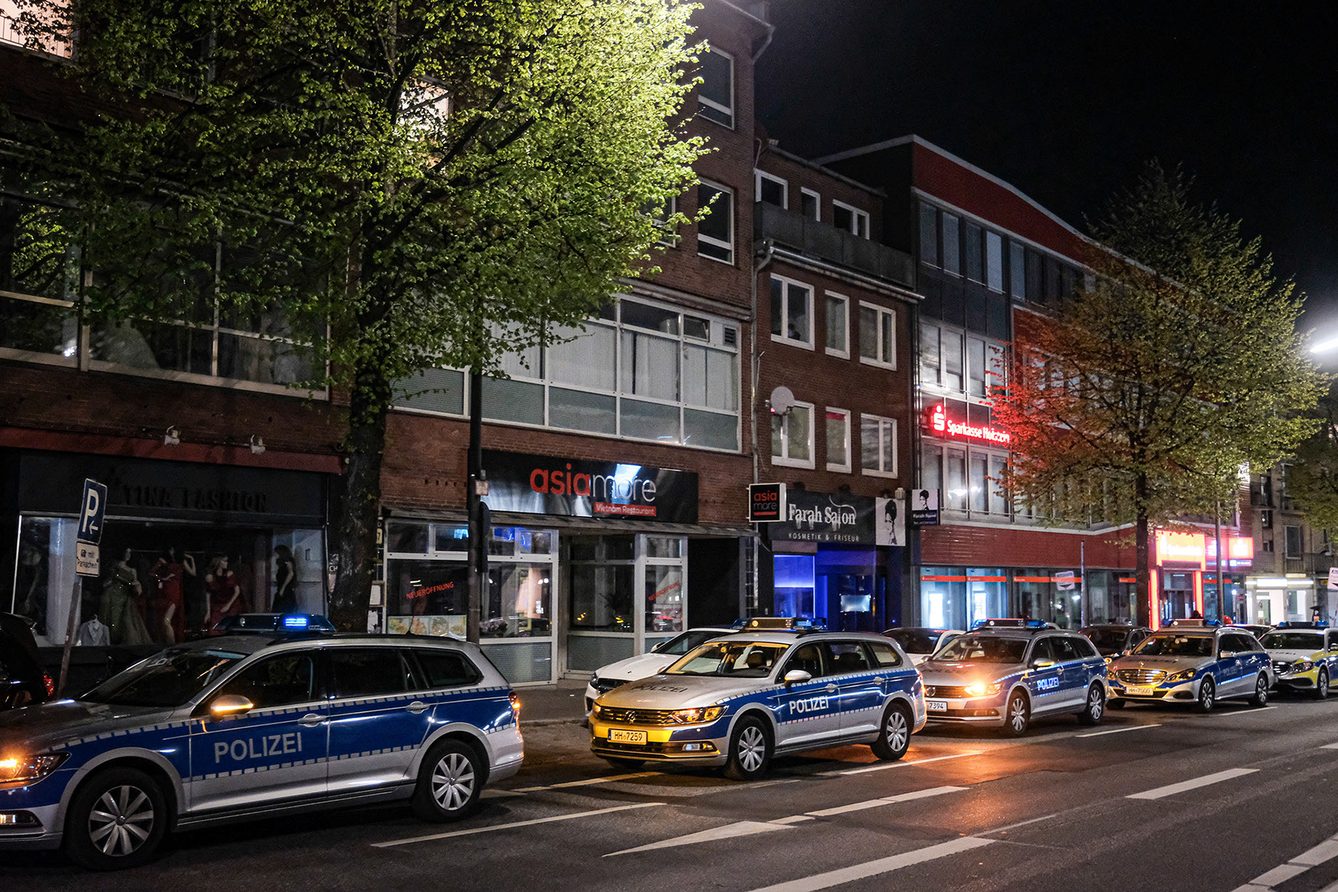 Michael Arning 04 26 Polizei Schliesst Shisha Bar In Wandsbek