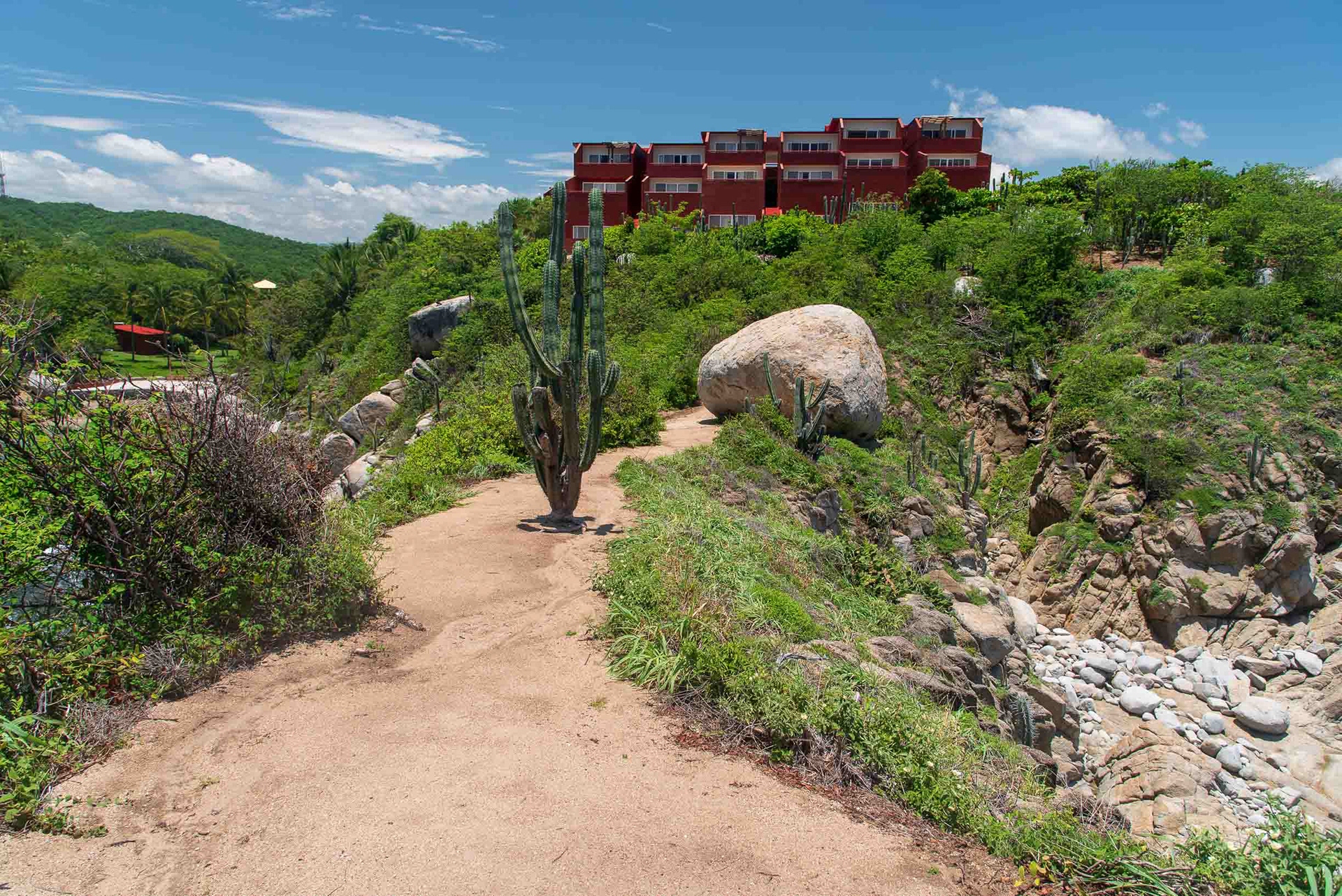 Looking back at the outermost hotel building.